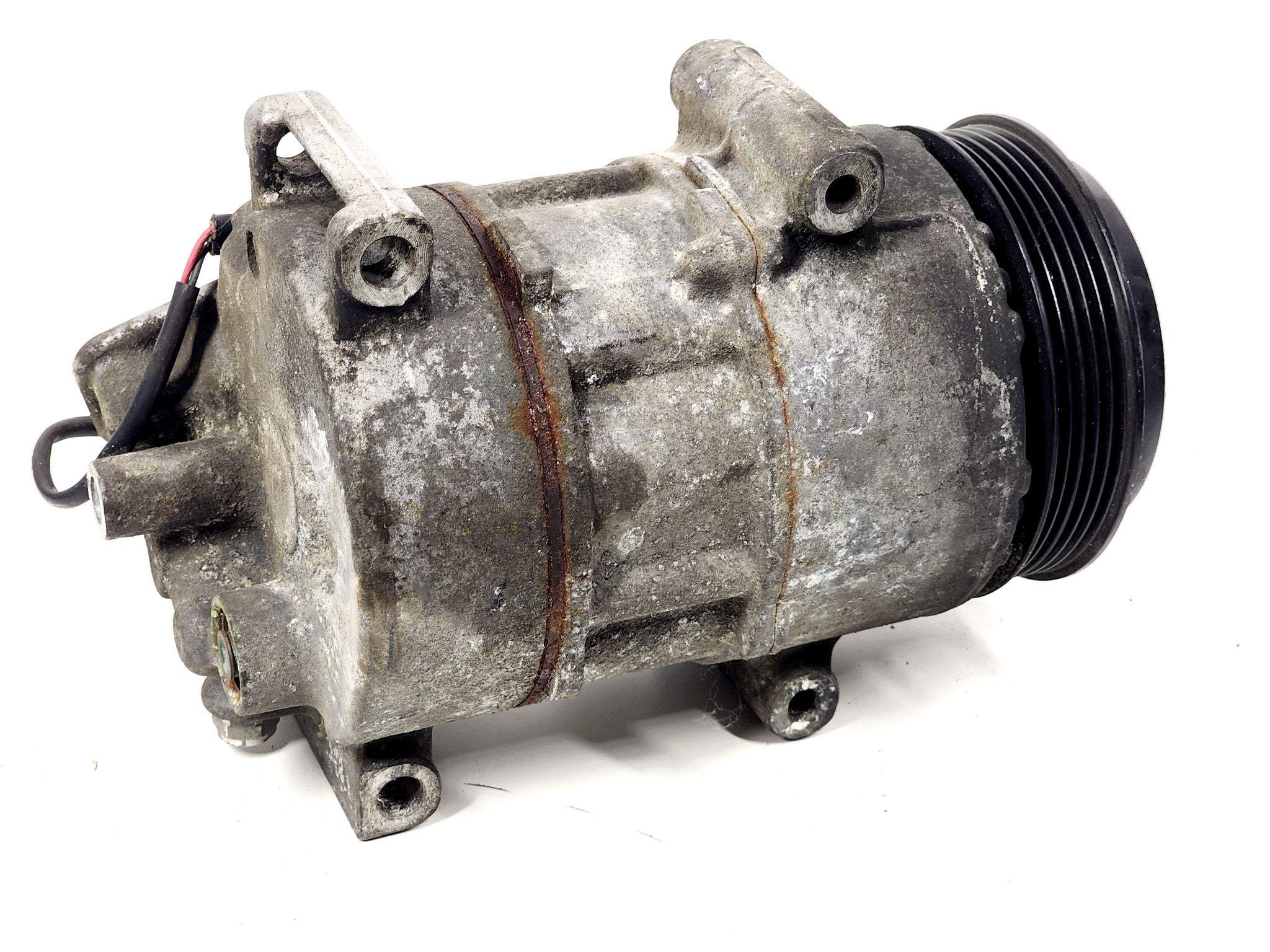 OEM MERCEDES BENZ B200 2.0L AC COMPRESSOR P/N 682-50129 for 2006-2011 (1YW)