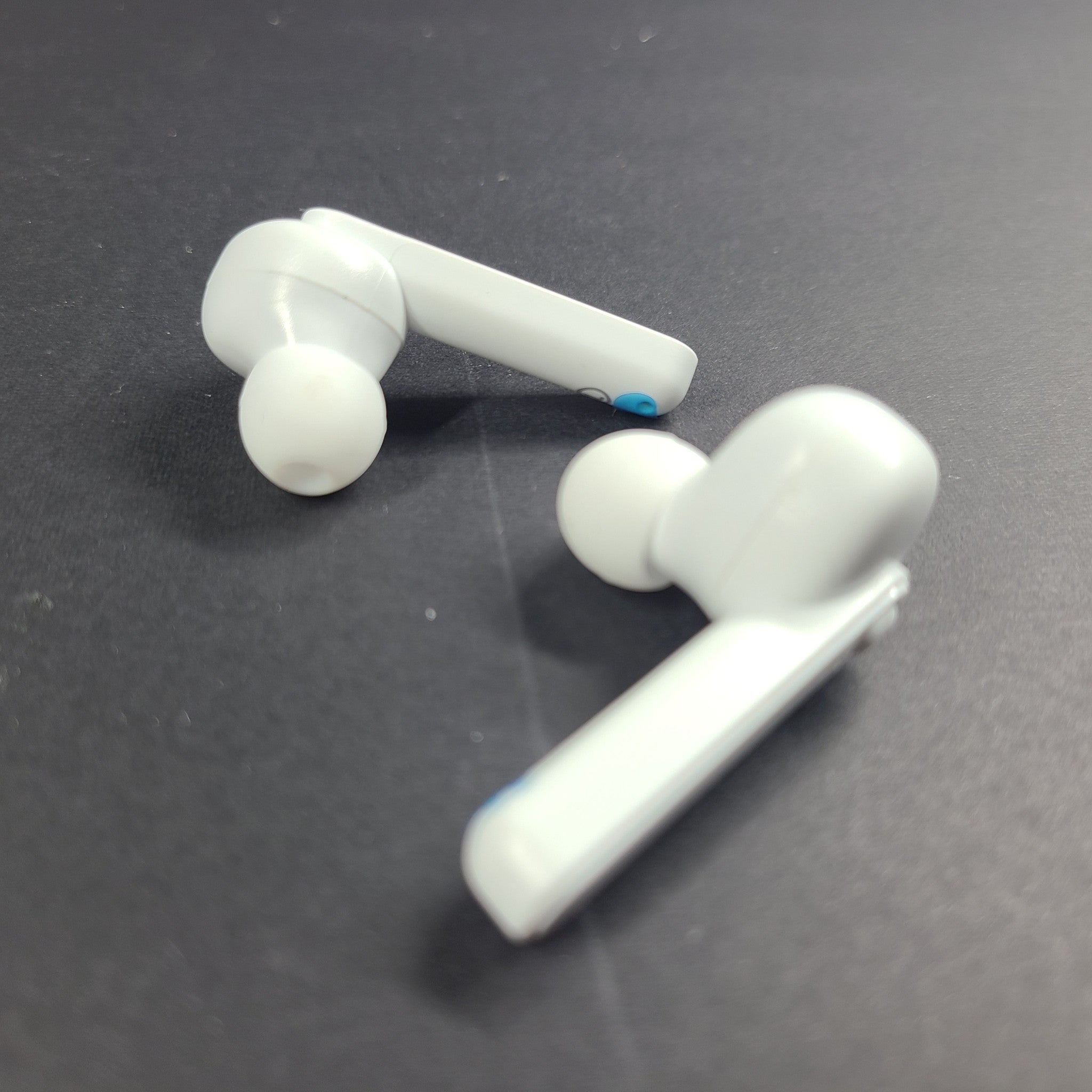 TWS True Wireless Earbuds V5.0 Bluetooth Earphones w/ Charging Case White
