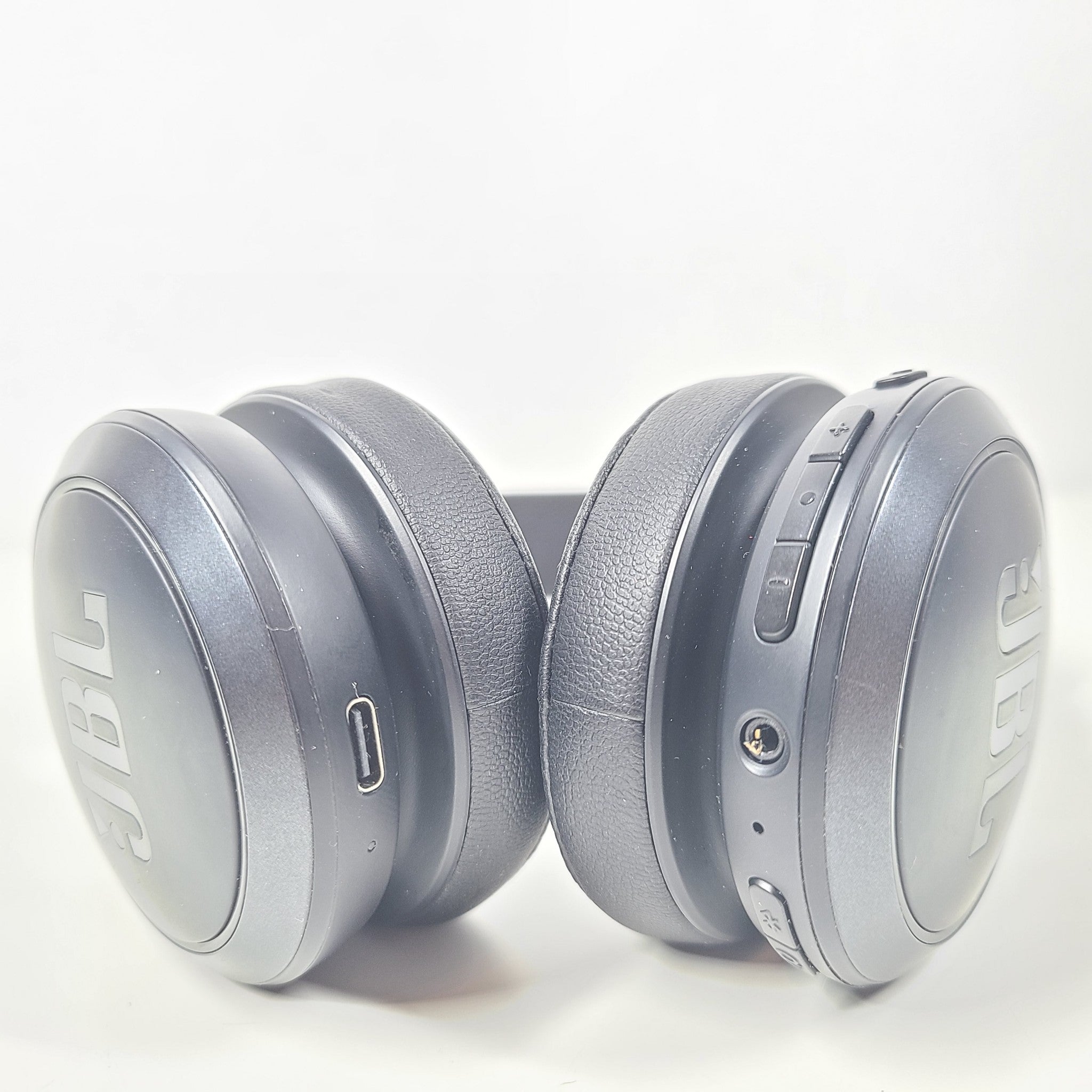 JBL Live 460NC Wireless On-Ear Noise Cancelling Headphones - Black