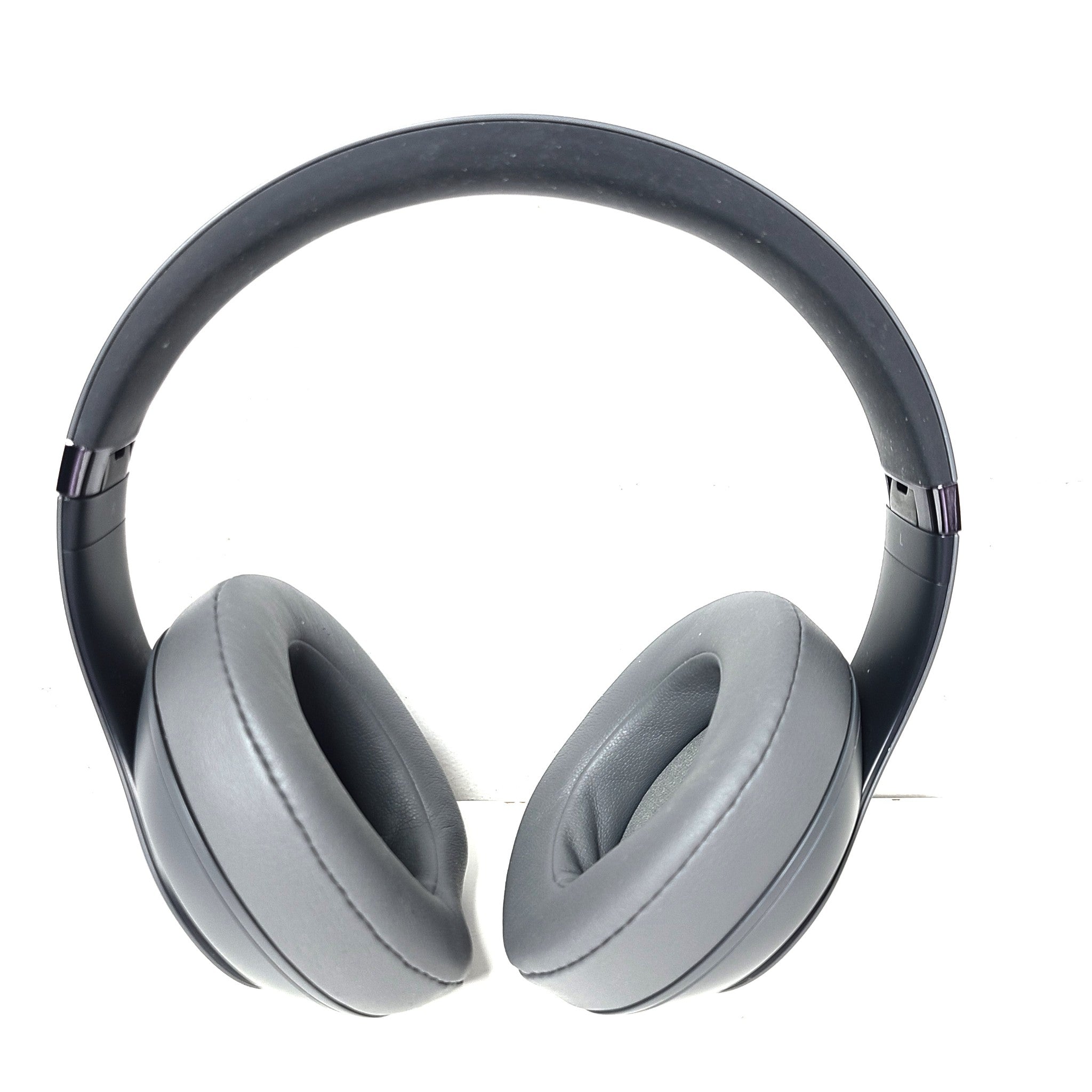 Beats by Dr. Dre Studio3 Wireless Over Ear Headphones - Gray