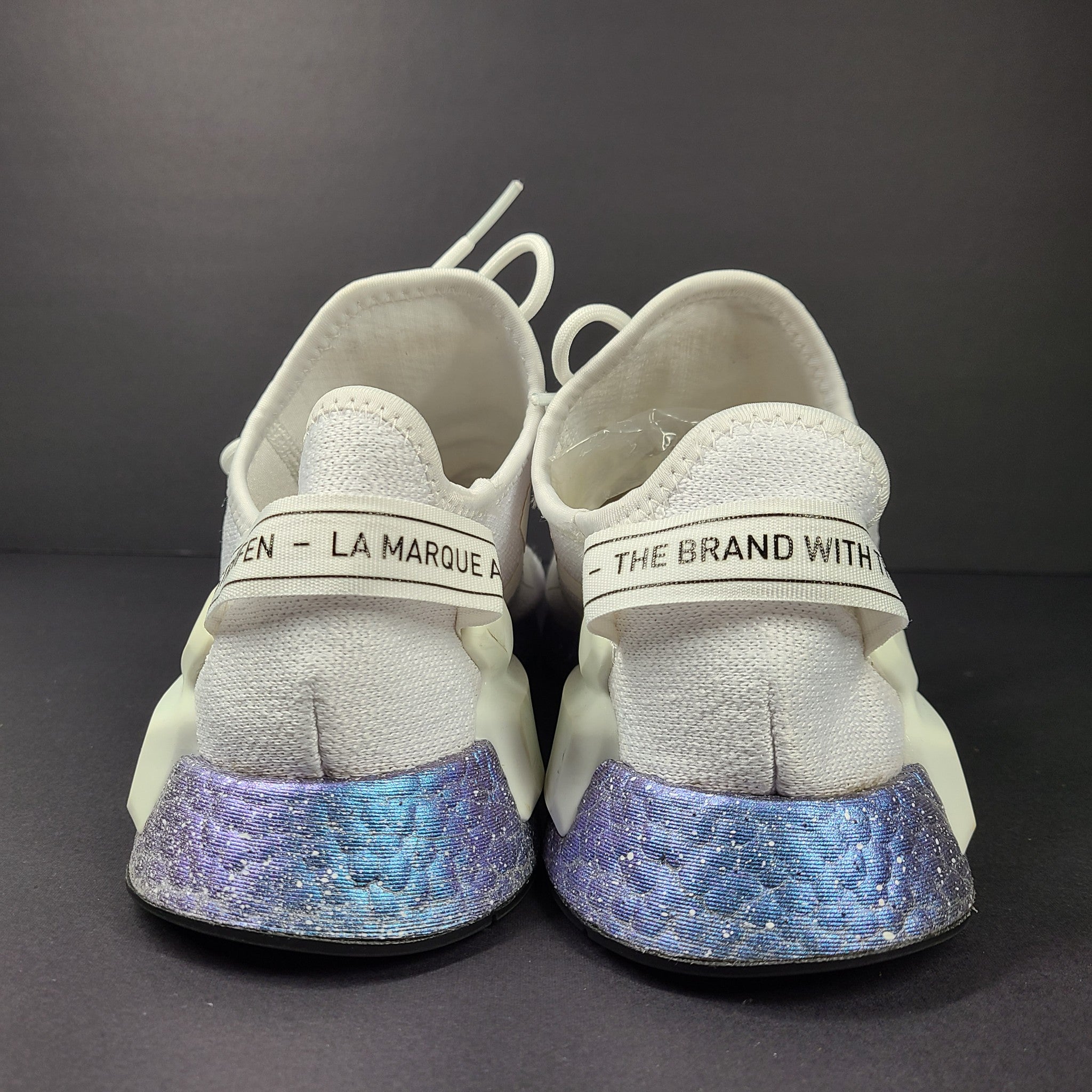 Adidas Men's NMD R1 V2 White Speckled Sneakers GX5163 Sz 8.5