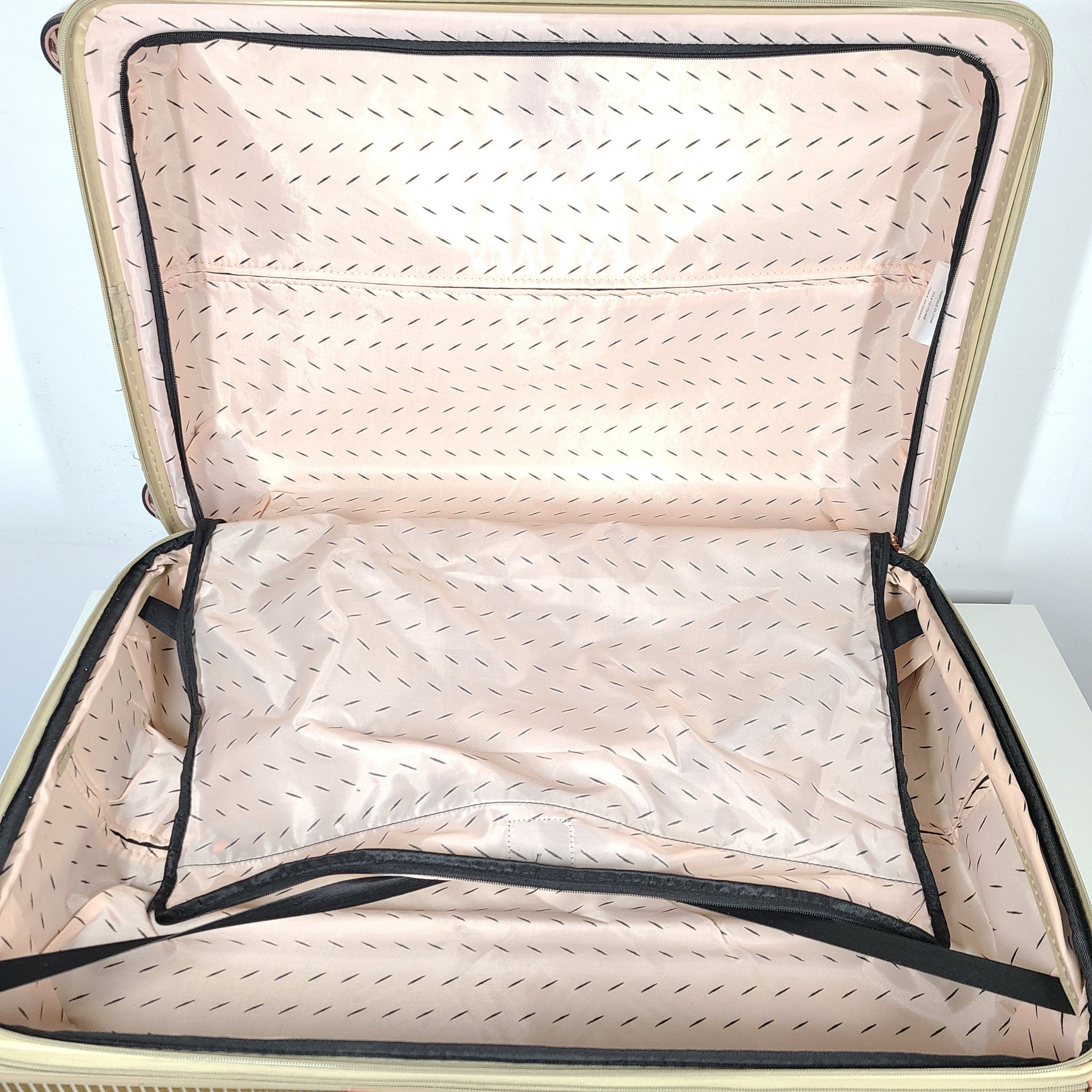 Kensie Dawn 29" Spinner Check In Luggage Hard Shell Expandable Pale Gold