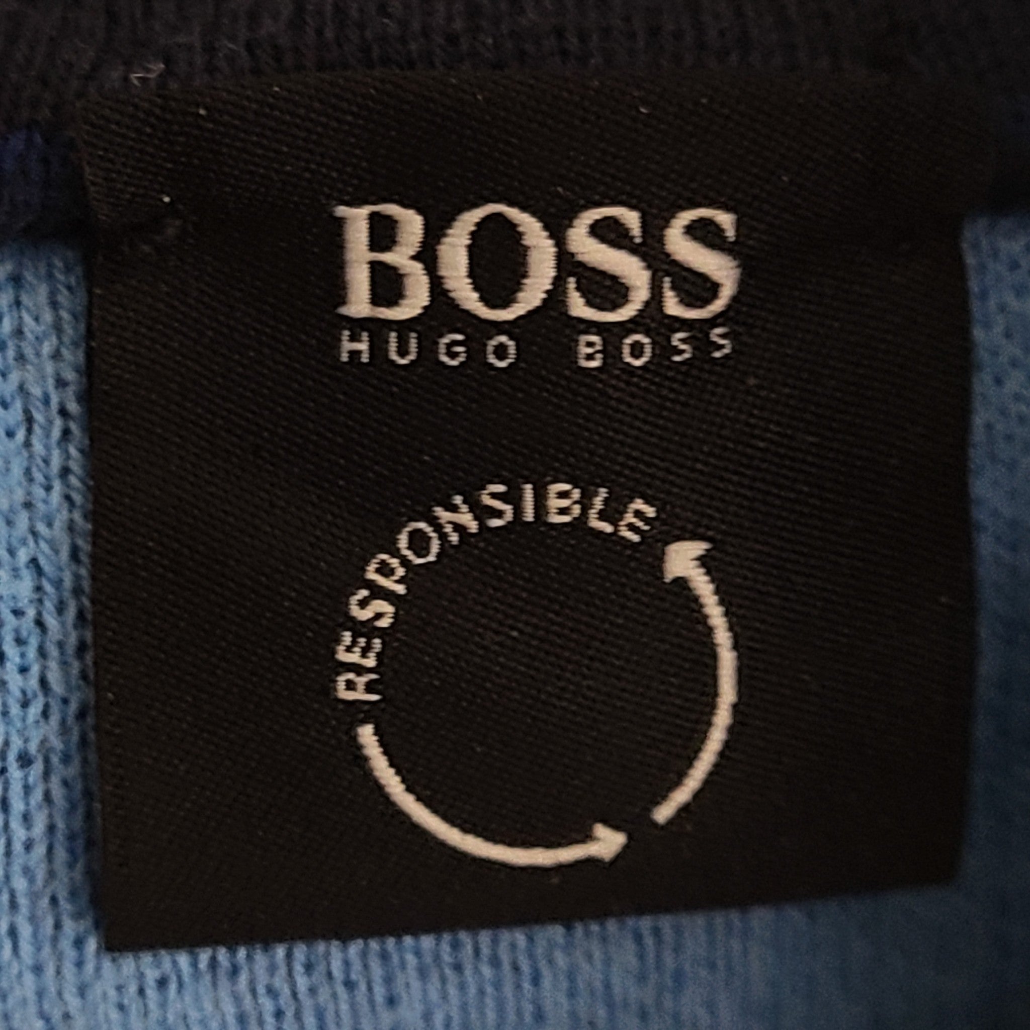 Hugo Boss Men's Organic Cotton 1/4 Zip Neck Sweater w/ Curved Logo Dark Blue S