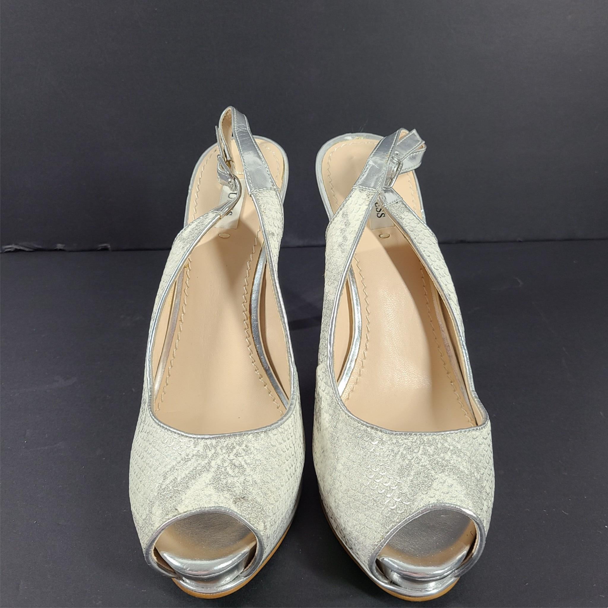 Guess Huela 2 Platform Pumps Snake Skin Print Peep Toe Heels Sandals Sz 9