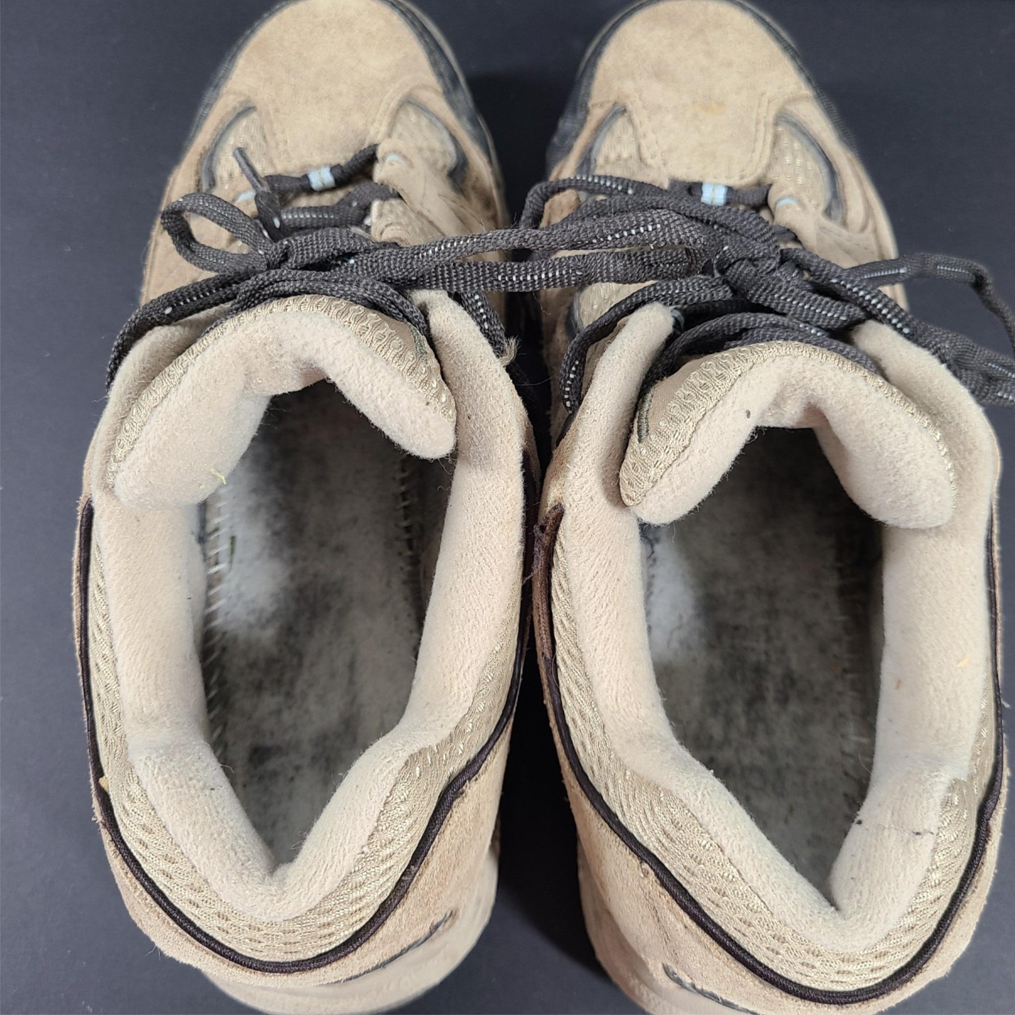 New Balance Women's 605 Hiking Shoes Suede WW605SB Beige Sz 8
