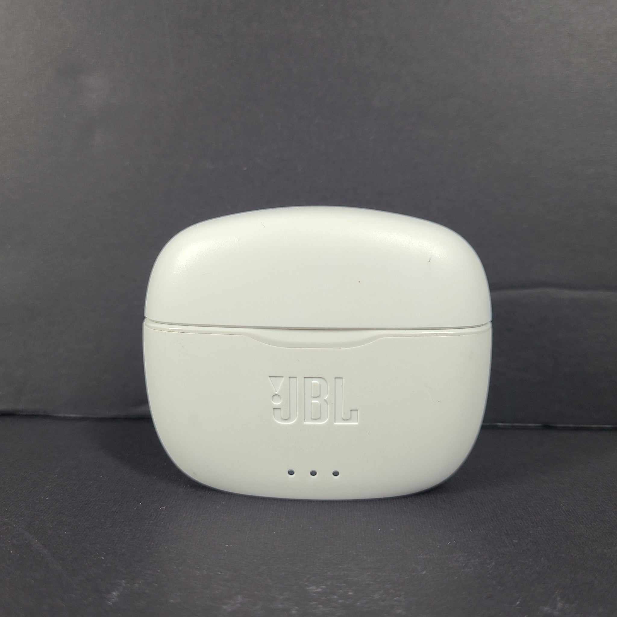 JBL Tune 215TWS True Wireless Bluetooth Earbud Headphones - White