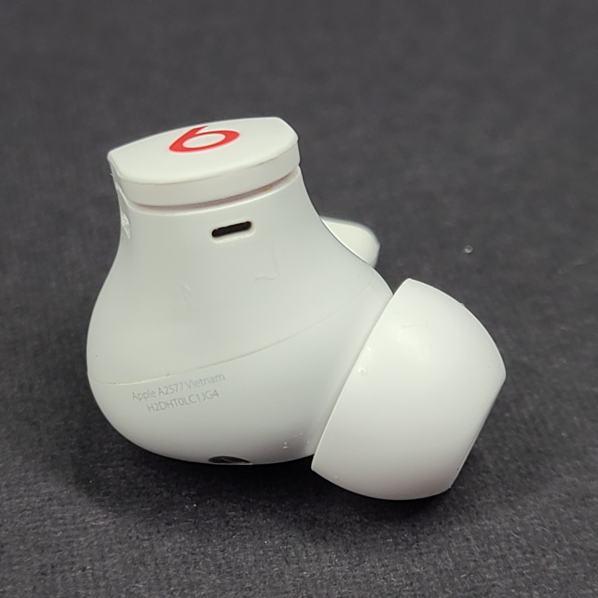 Beats by Dr. Dre Fit Pro True Wireless RIGHT SIDE EARBUD ONLY - White