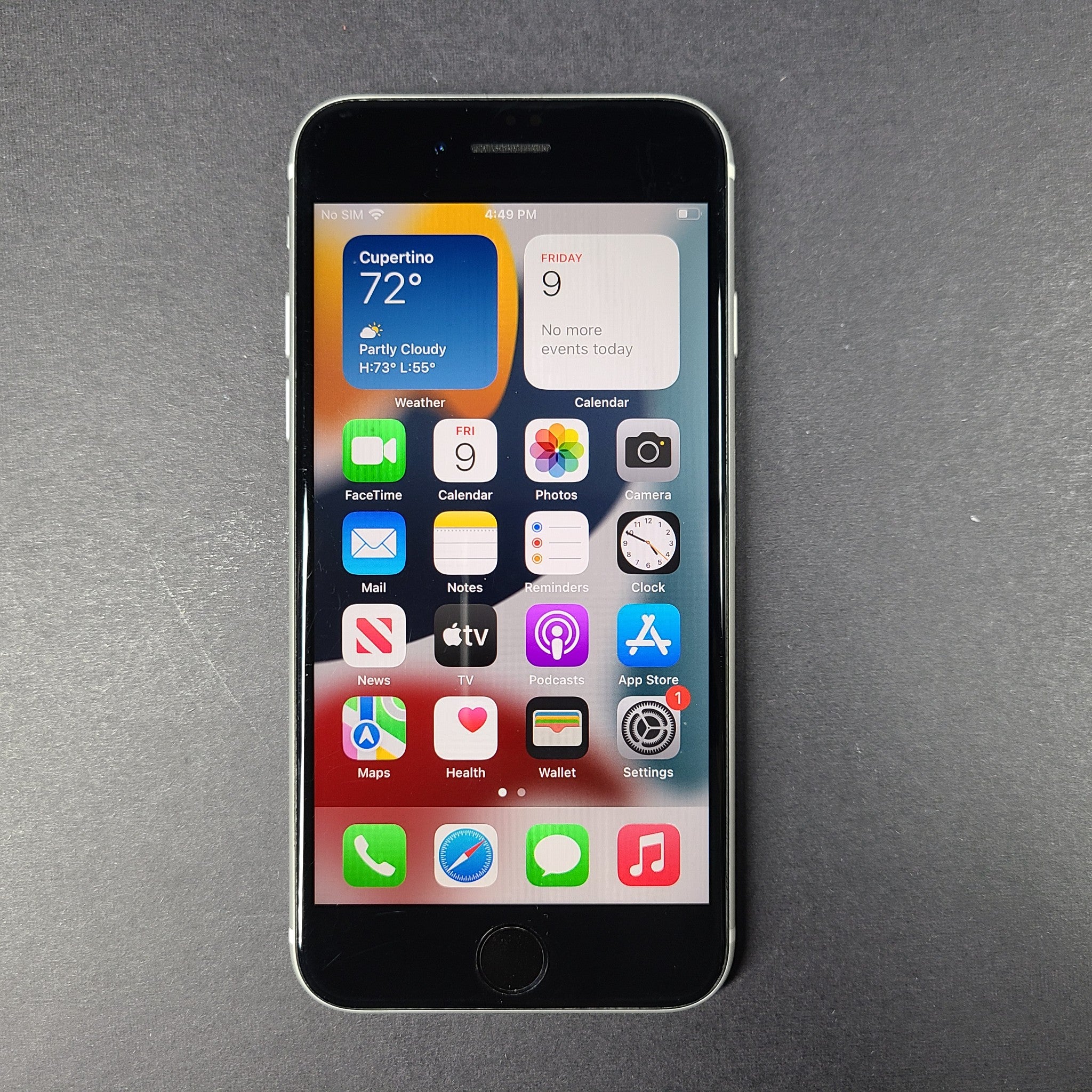 Apple iPhone SE 2 2nd Gen. (2020) – 64GB – White (Locked to Rogers)