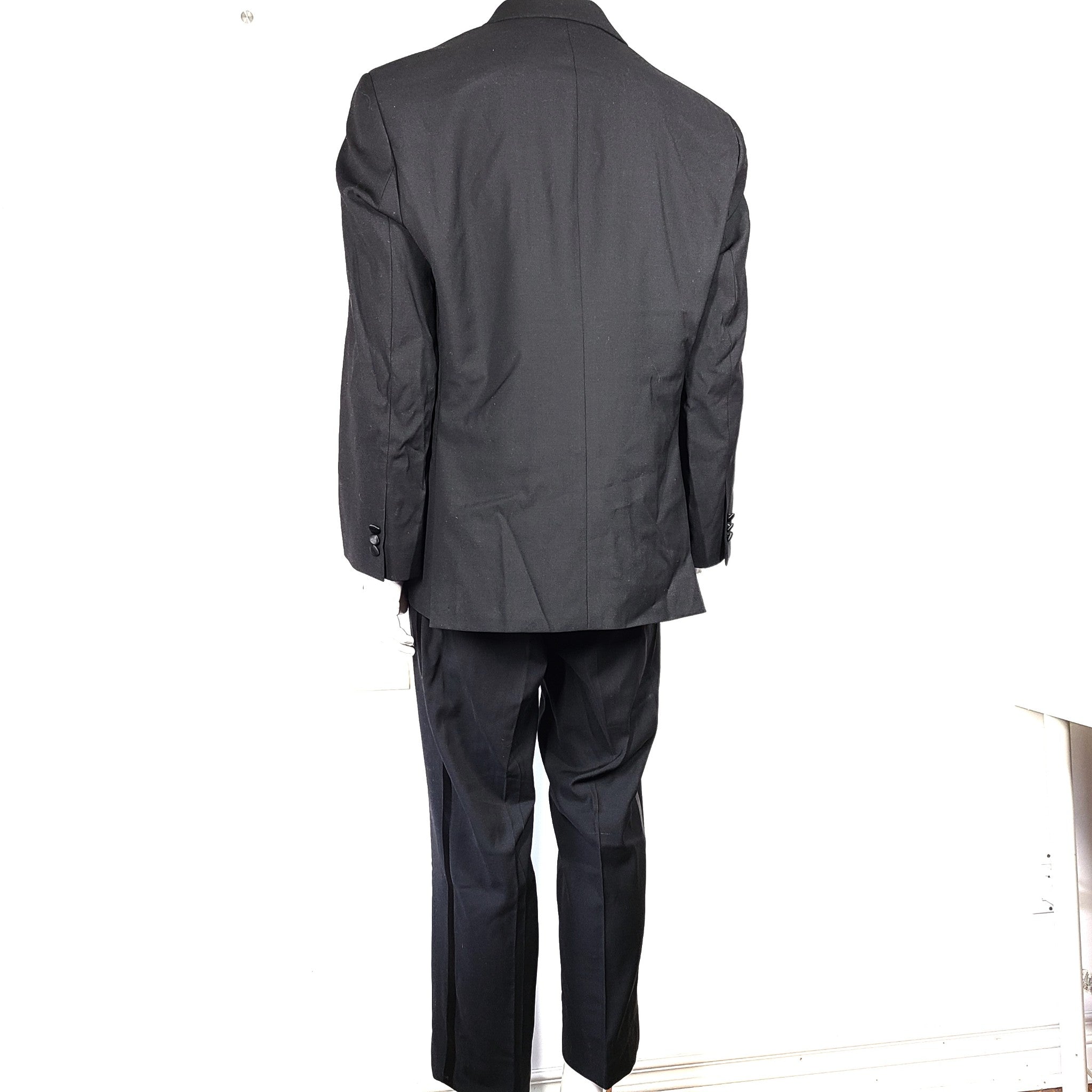 Pronto Uomo Tuxedo Jacket & Pants Black + Bow Tie + Cummerbund Sz 44R / 38 Waist