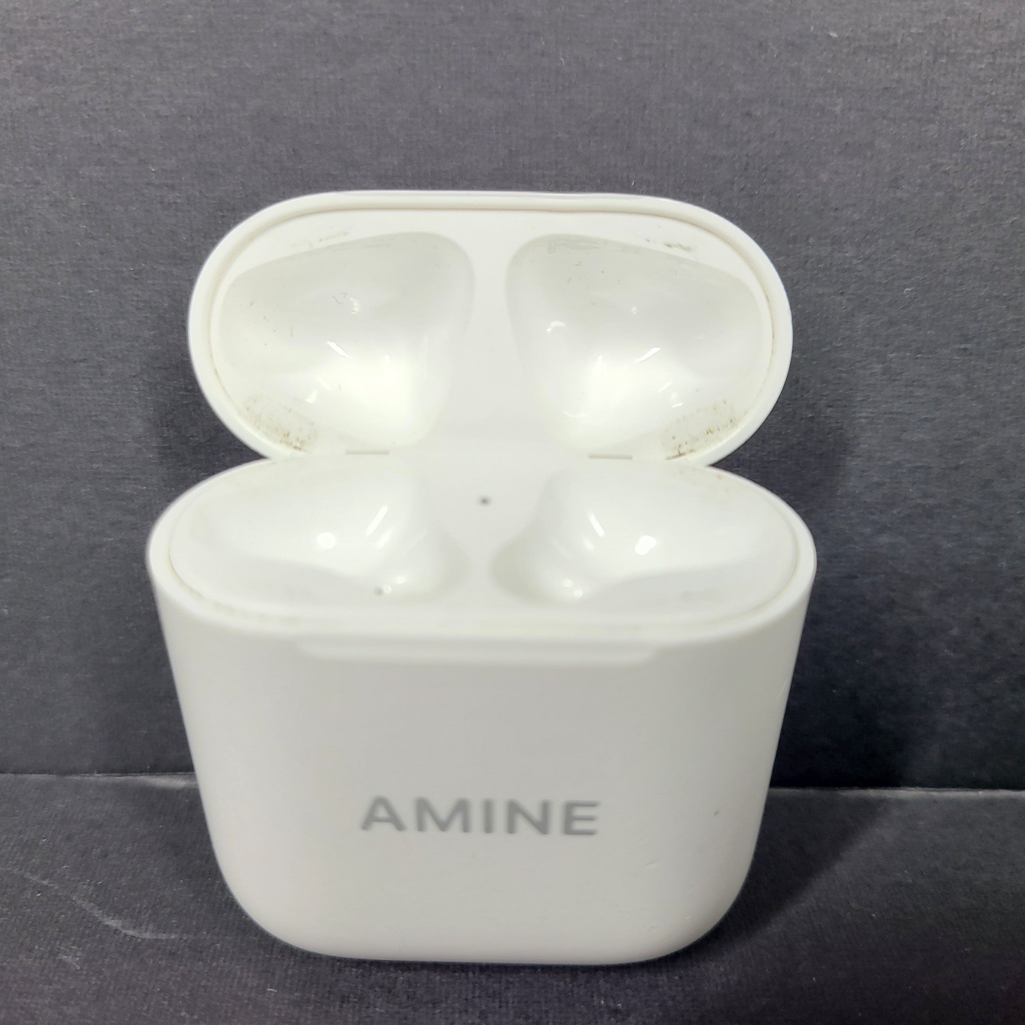 Genuine Apple Airpods 1st 2nd Gen Case Lightning Charging Only - A1602 CUSTOM CN