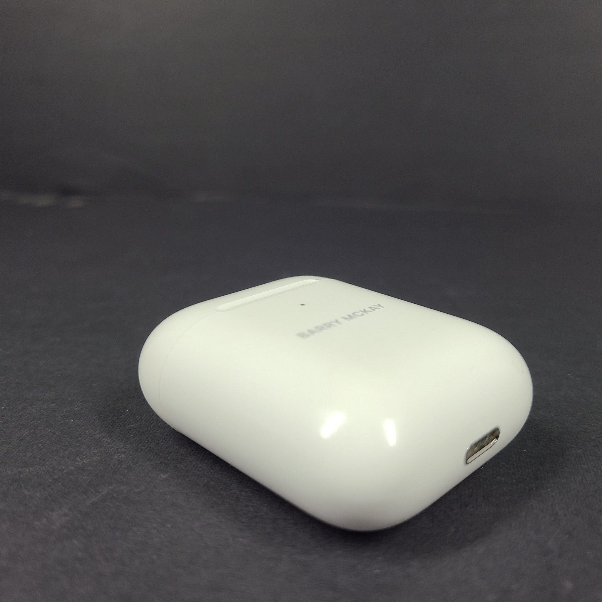 Apple AirPods 2nd Generation A1938 MagSafe Wireless Charging Case Only V1
