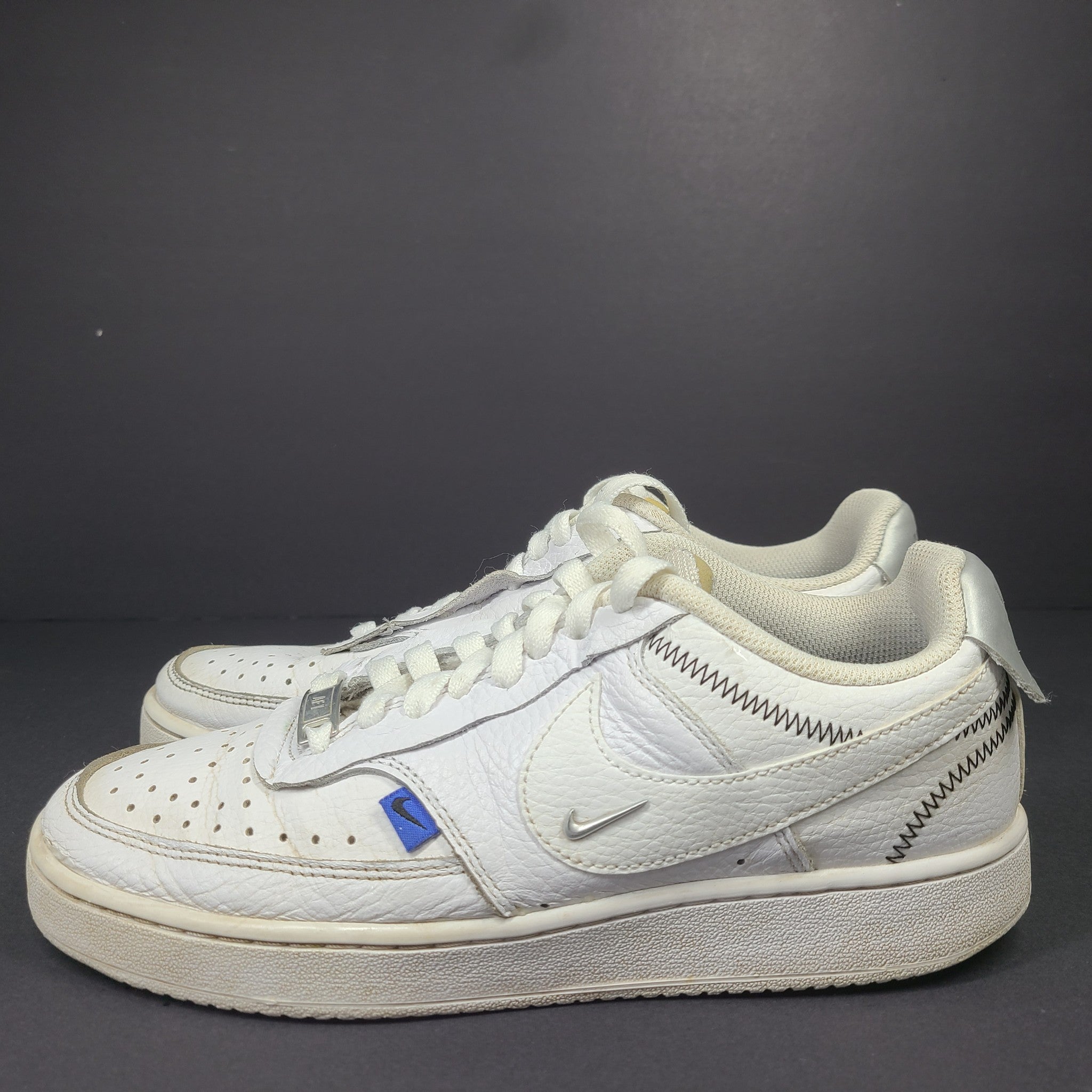 Nike Women's Court Vision Low SE White Metallic Silver DD1648-100 Sz 7.5