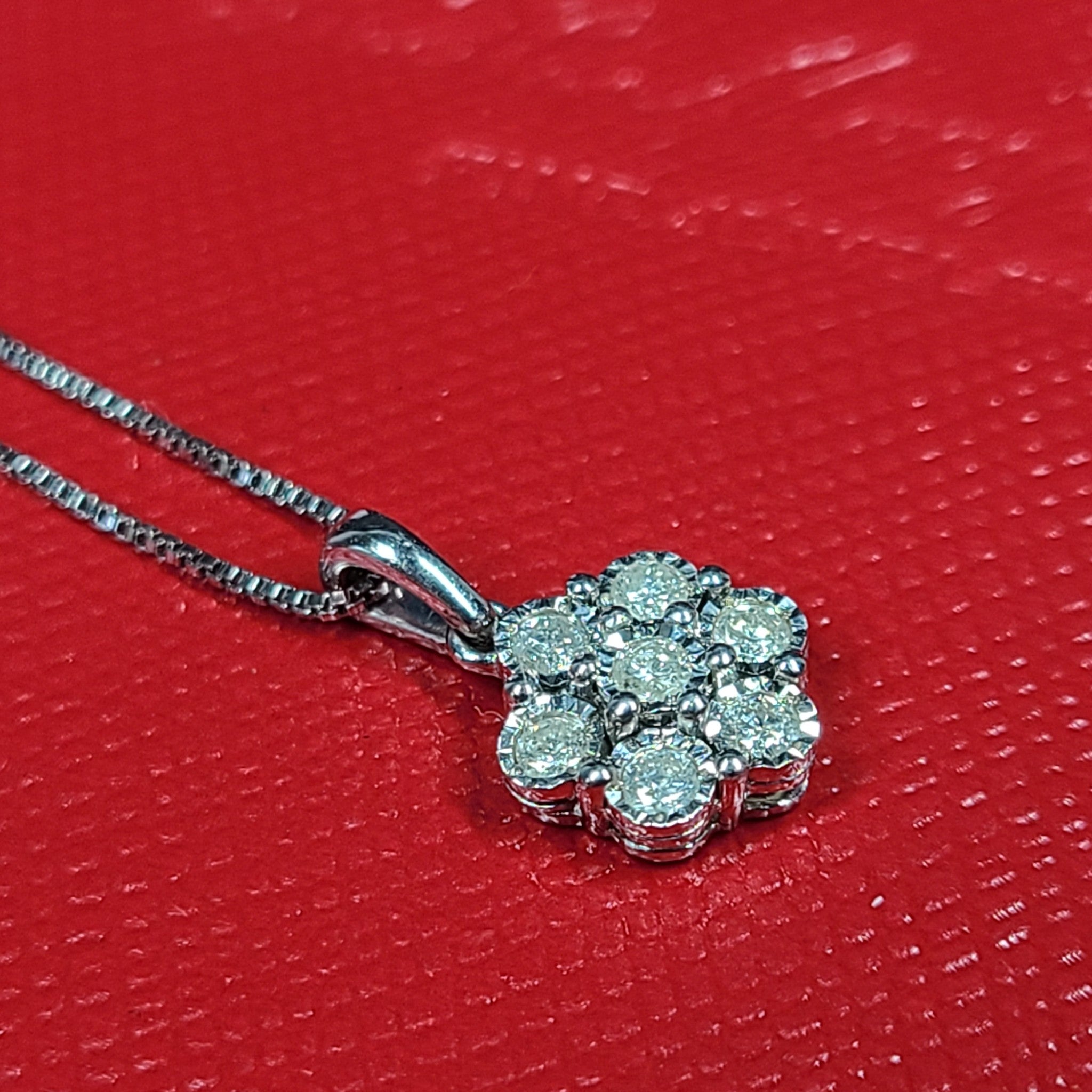 Macy's 2 Pc Set Diamond Flower Cluster Pendant Necklace & Stud Earrings 1 ctw
