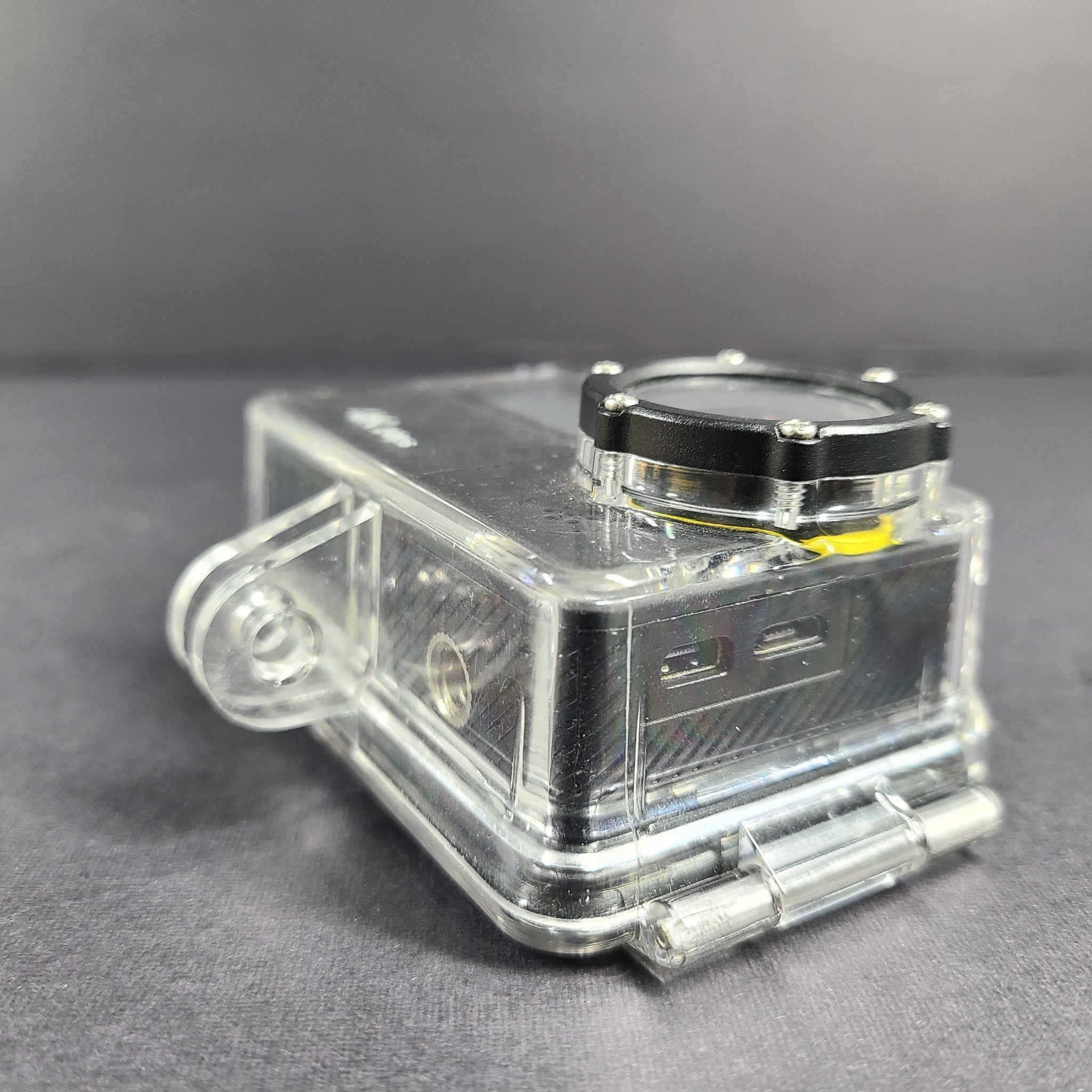 Dusker Camera 4k 24 fps with Protective Case