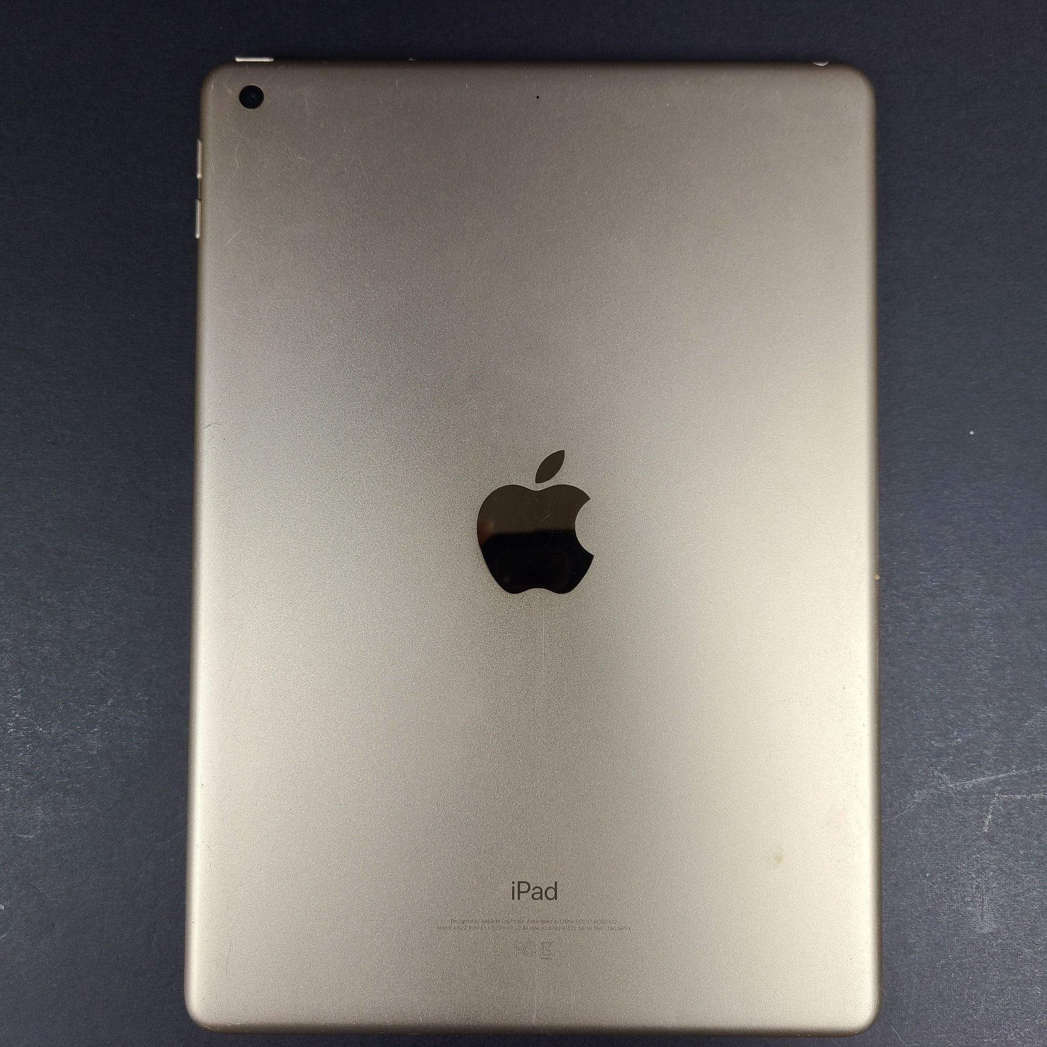 Apple iPad 5 5th Gen. 32GB, Wi-Fi, 9.7in - Gold iOS Tablet A1822 A1