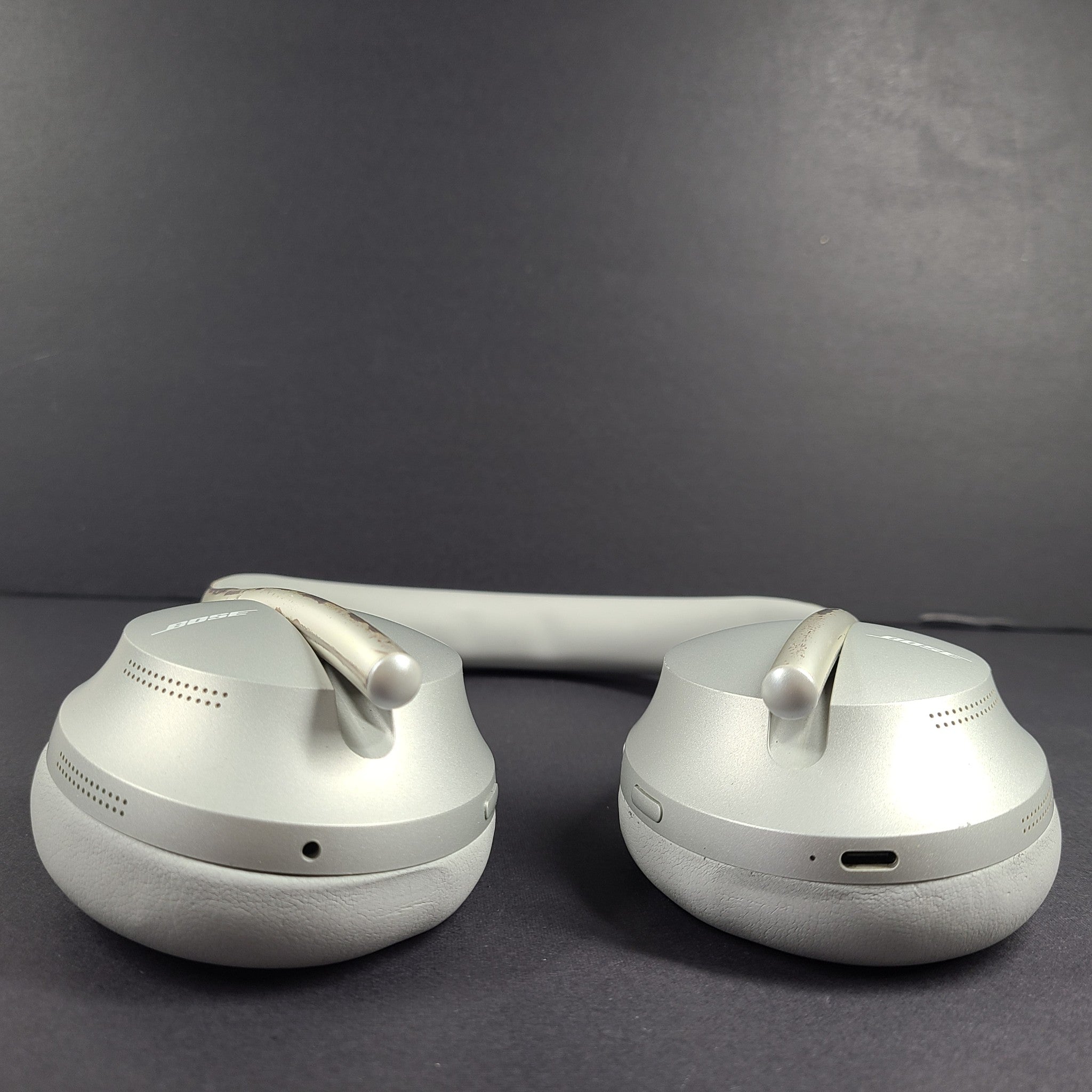 Bose 700 NC700 Over-Ear Noise-Cancelling Bluetooth Wireless Headphones Silver V1