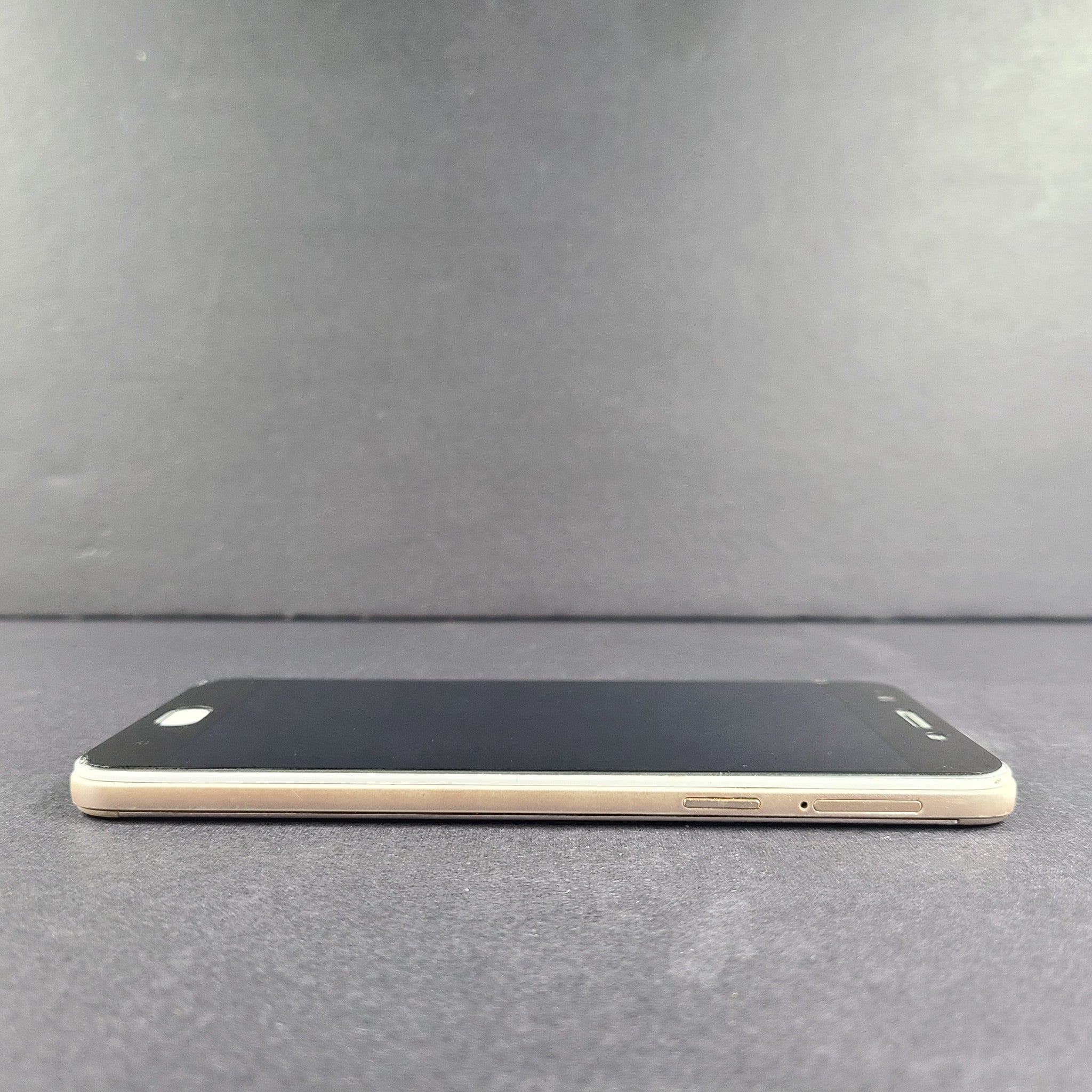 Oppo F1s 32GB 5.5in Unlocked Android Smartphone Rose Gold READ CRK