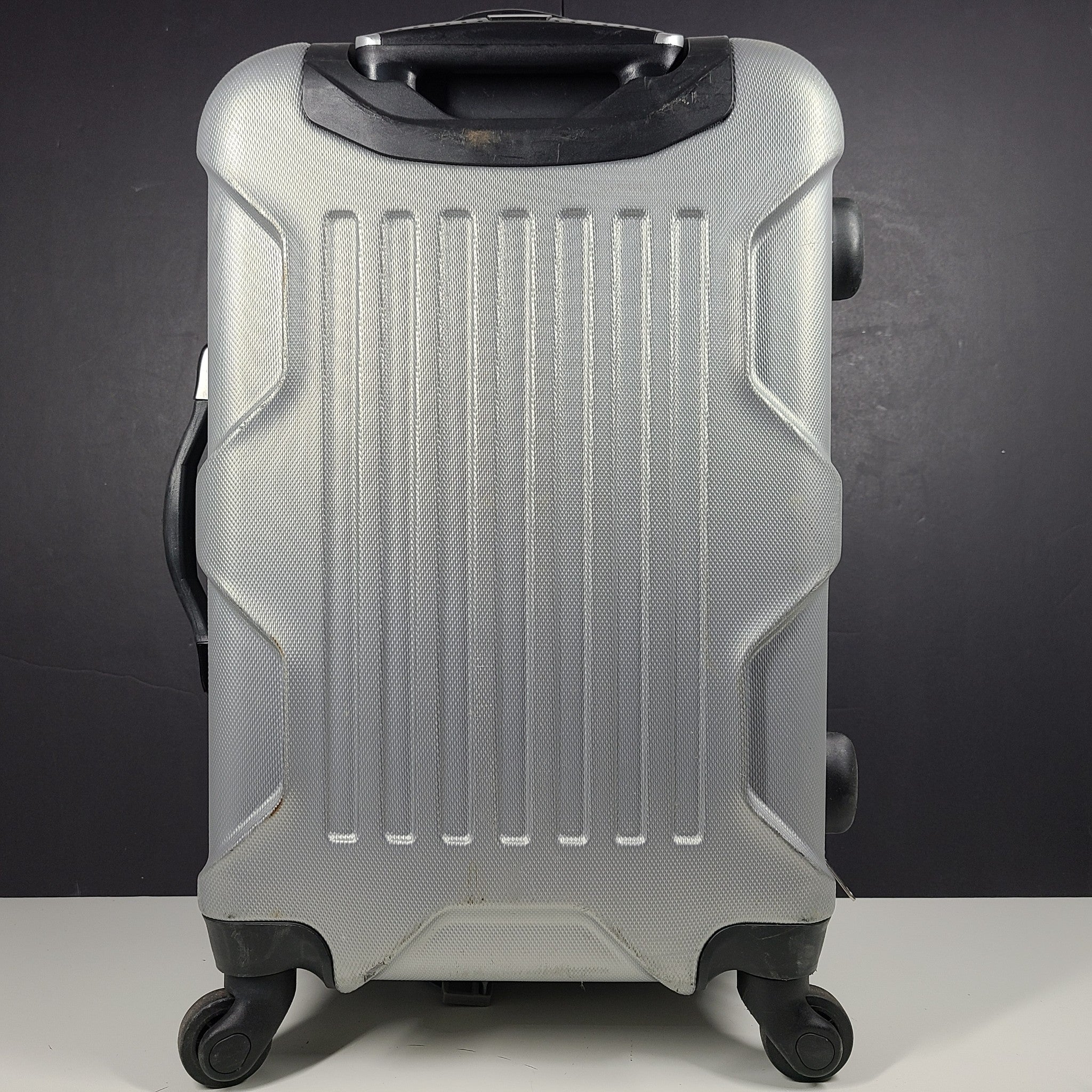 Outbound 22" Spinner Carry On Cabin Luggage Light Hardshell Expandable Gray