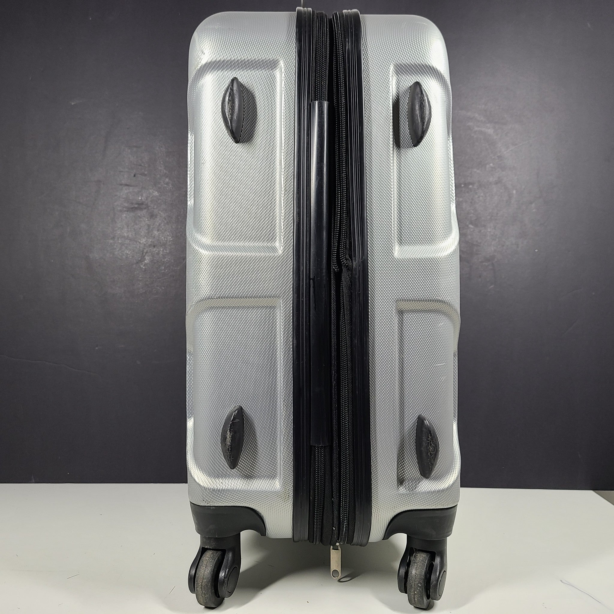 Outbound 22" Spinner Carry On Cabin Luggage Light Hardshell Expandable Gray