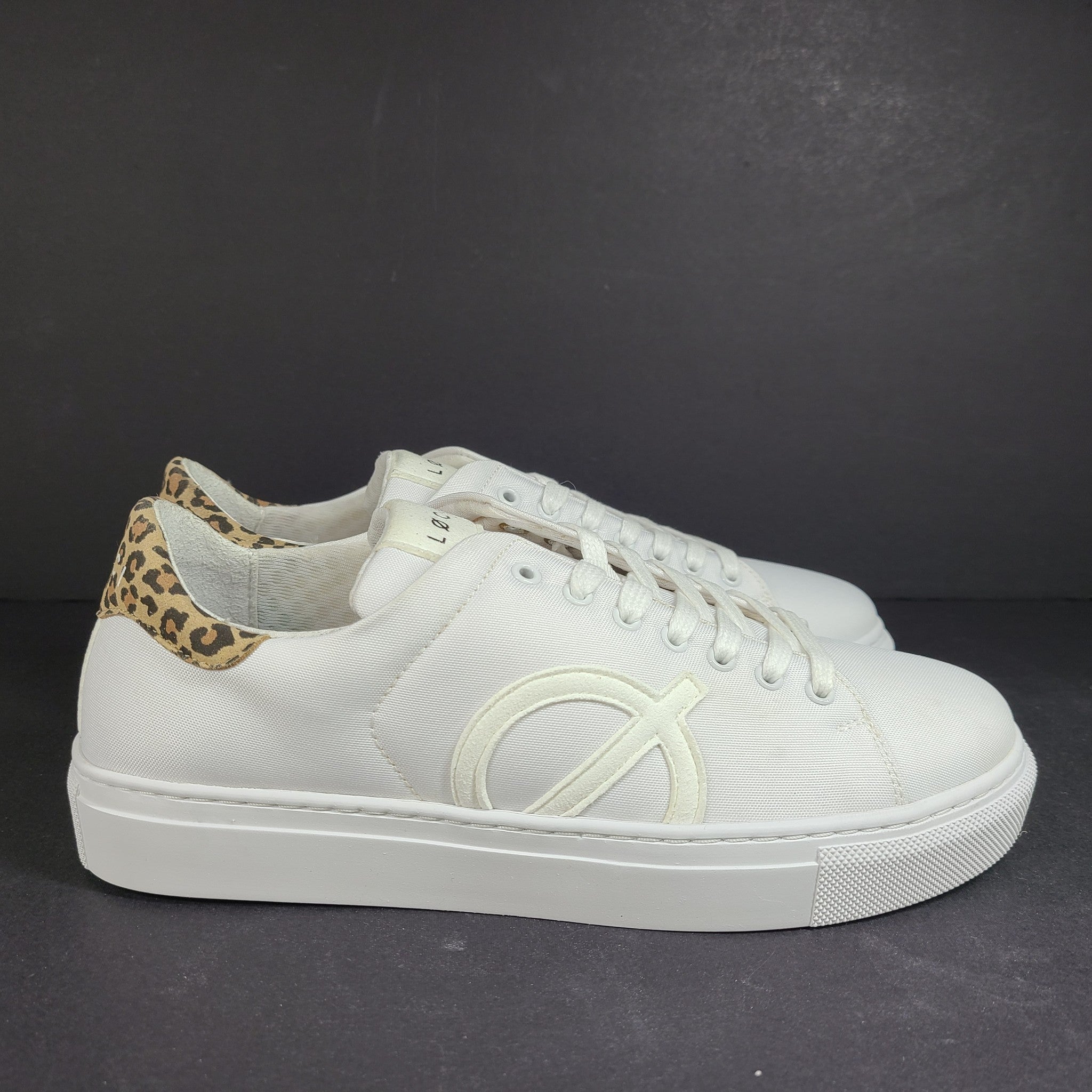 LOCI Women's Origin 9 Vegan Sneakers Stylist Ltd Edition White/Leopard 9 READ3