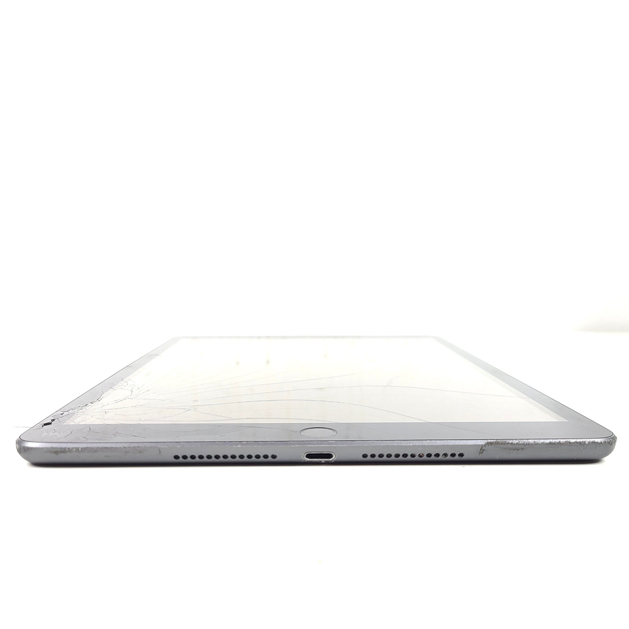 Apple iPad 7th Gen. 32GB, Wi-Fi, 10.2 in - Space Gray - READ SCREEN