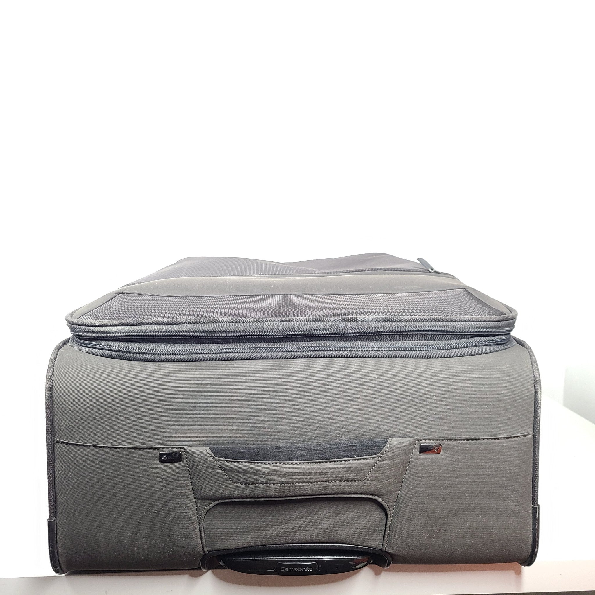 Samsonite 72 Hours 26"Spinner Softside Ultra Light Luggage Lock Expanding Gray