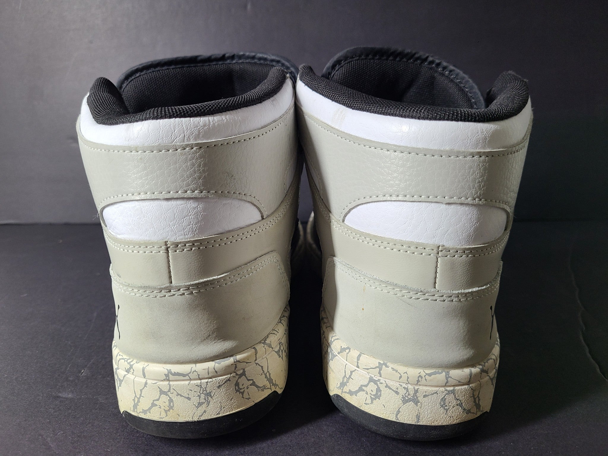 Puma Men's Rebound Layup Atypical Sneakers Basketball Training 385425-01 Sz. 9.5