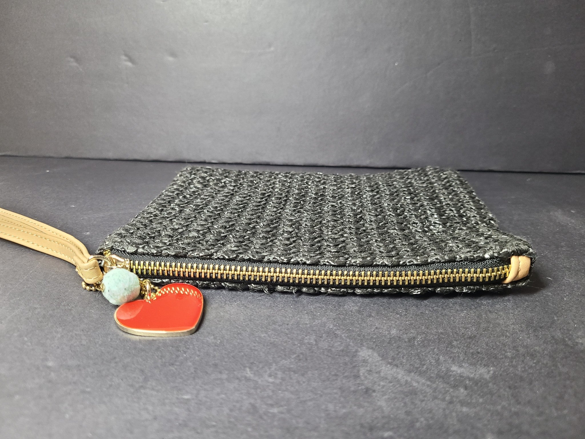 Guess Women's Straw Raffia Clutch Bag Striped Beige/Black