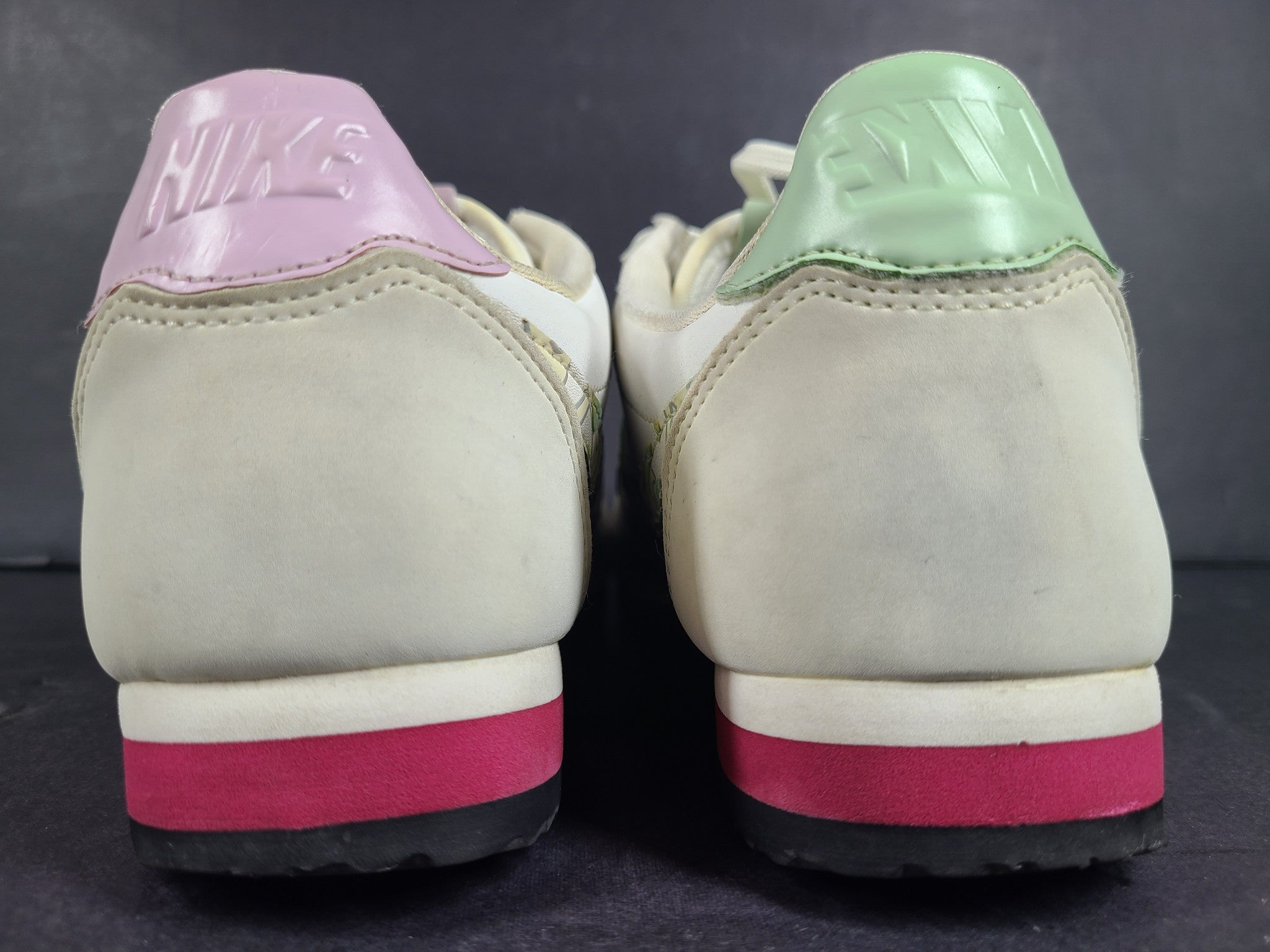 Nike Women's Classic Cortez SE "Valentine" Sneakers CI7854-100 White Size 7.5