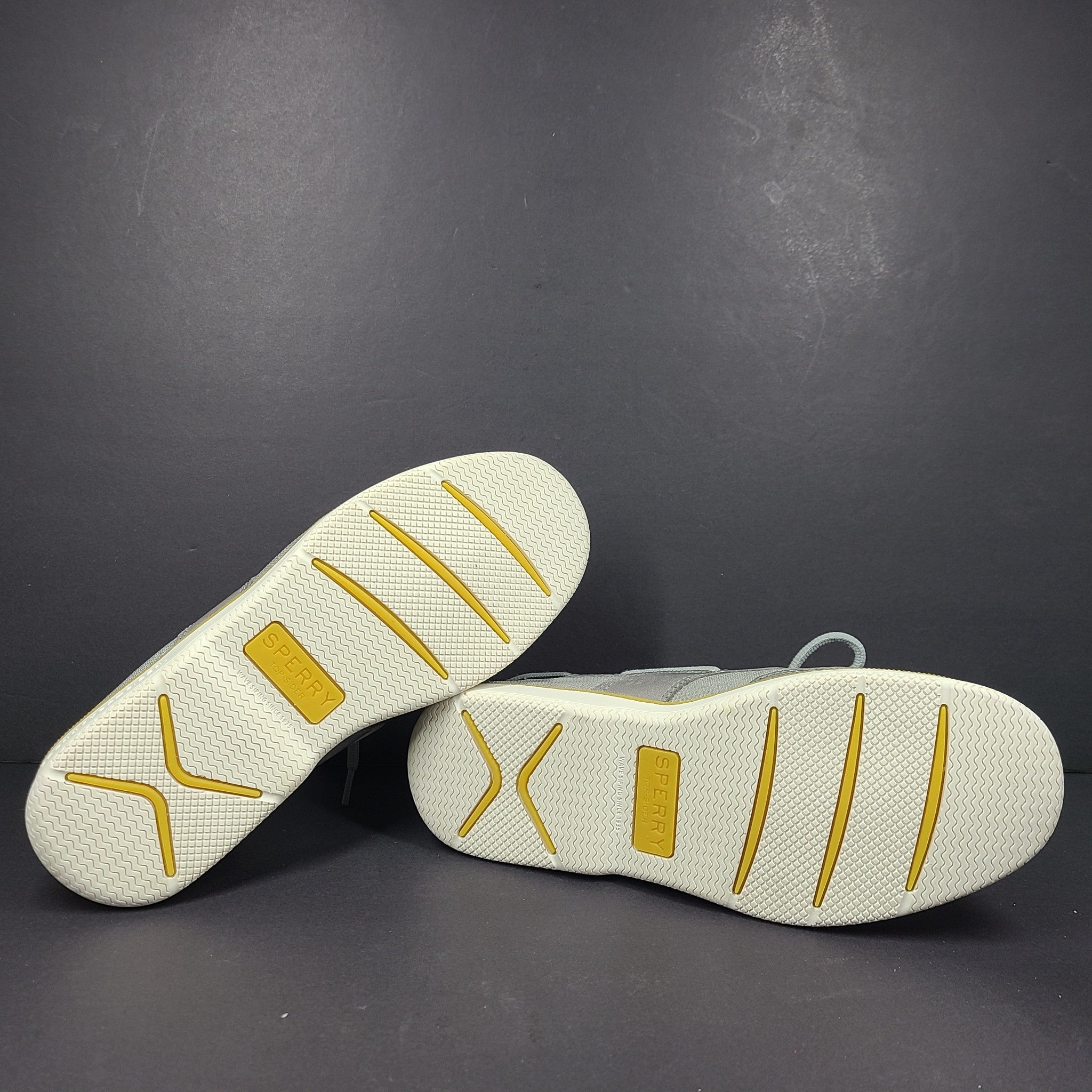 Sperry Men's Surevor 2-Eye Sport Boat Shoes Memory Foam Leather Gray Sz 7.5