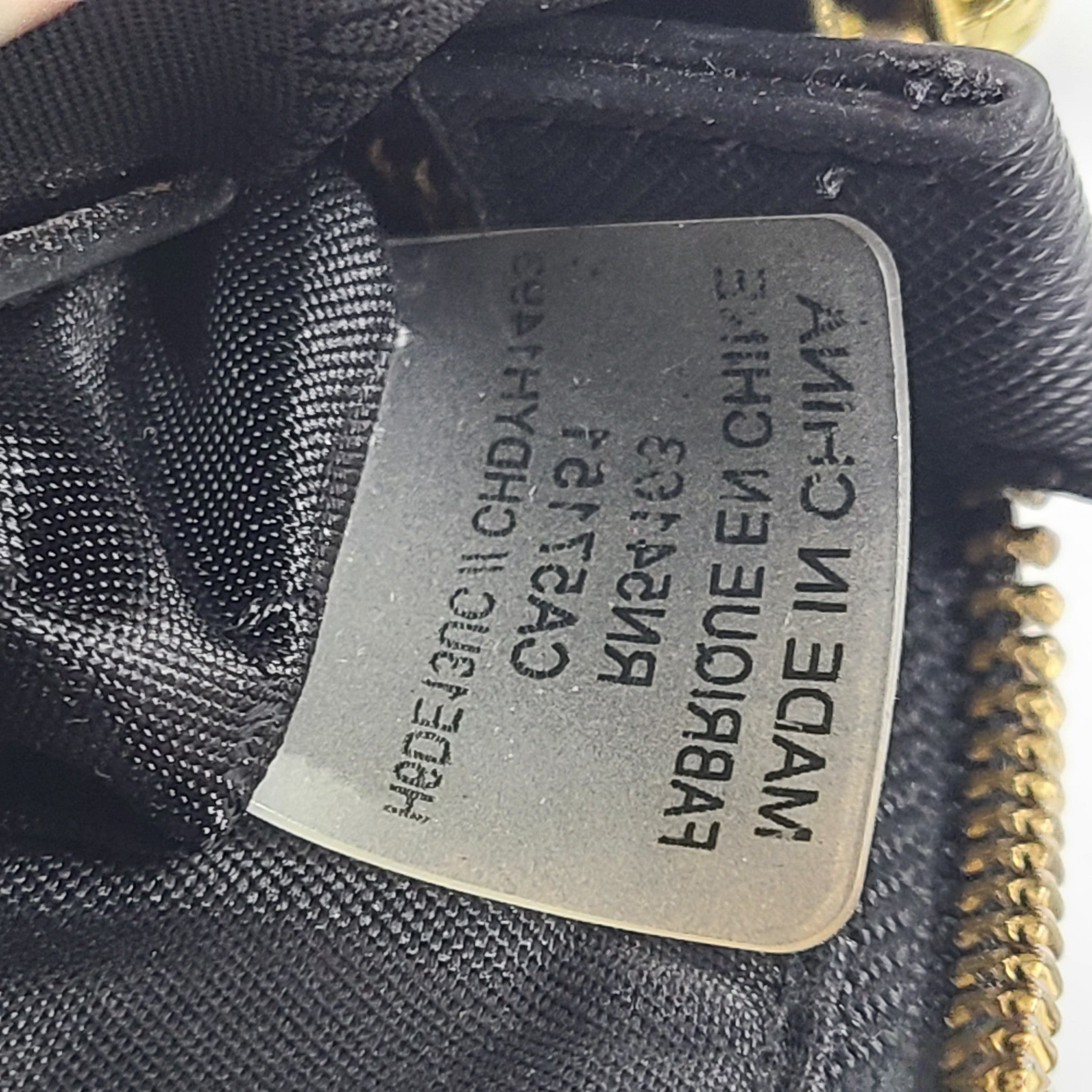 Calvin Klein Women's Crossbody Zipper Bag Adjustable Strap Vegan Leather Black