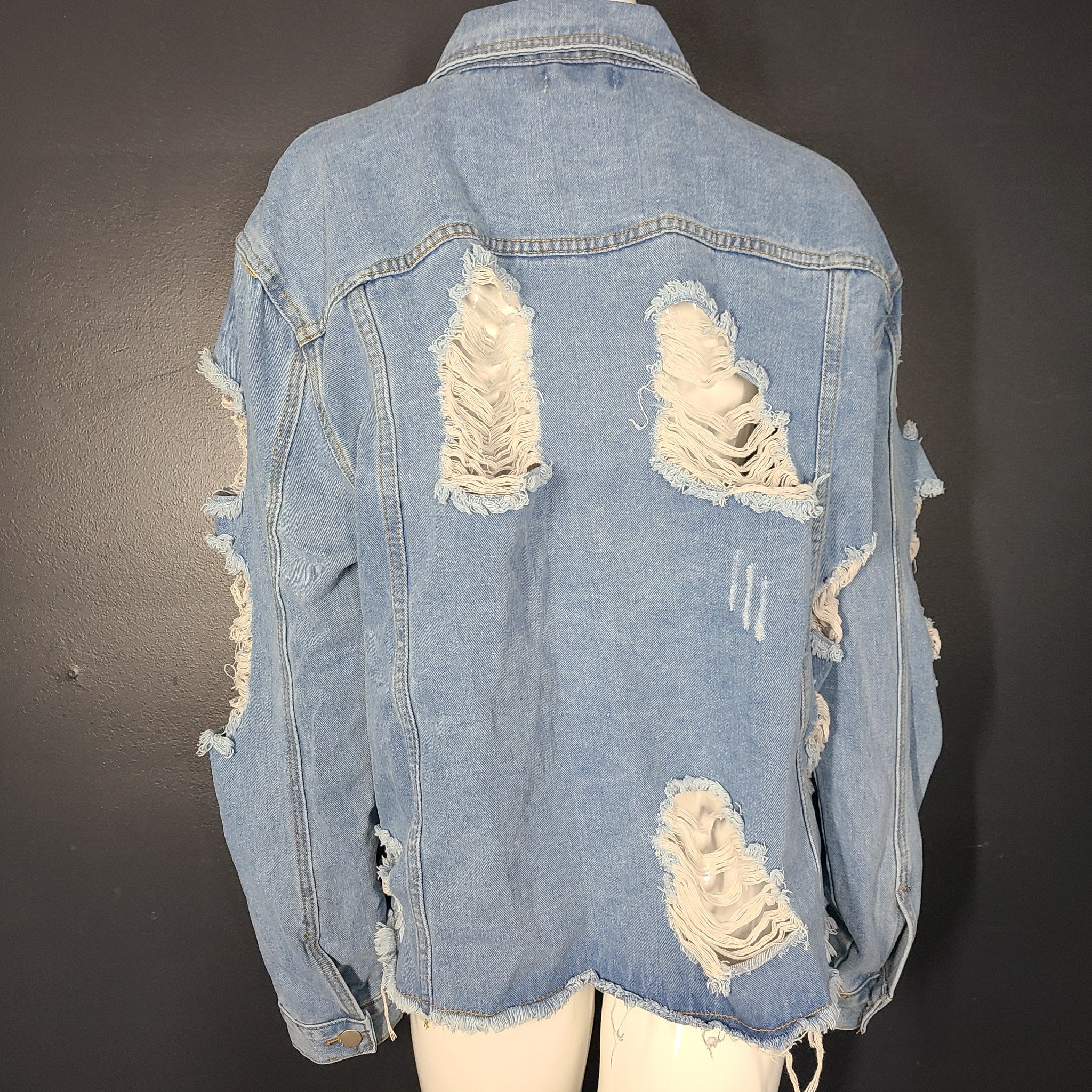 PrettyLittleThing Plus Oversized Denim Jacket Distressed Light Blue Sz 18
