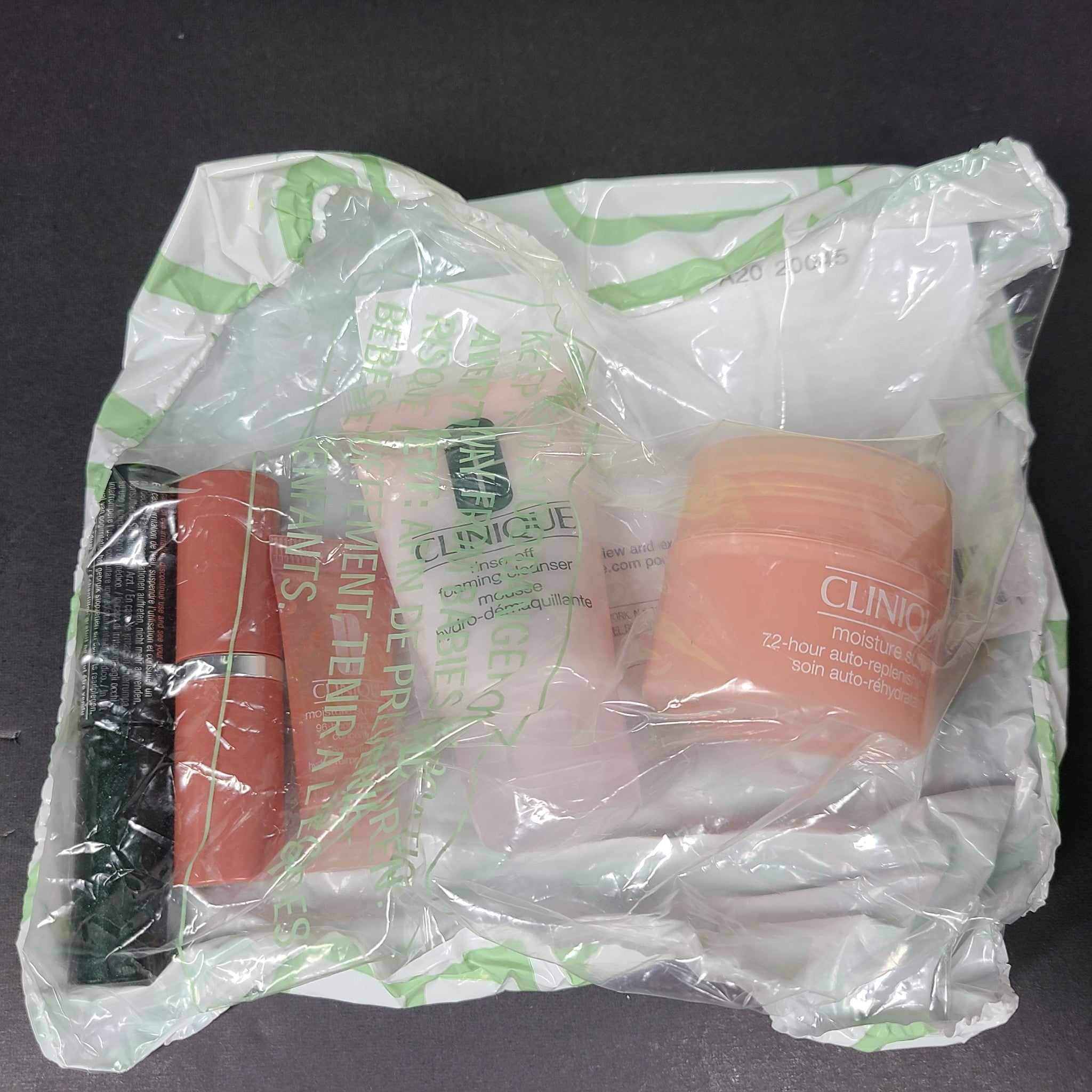 6 Pc Set Clinique Gift Travel Set Mascara+ Lipstick+ Eye/Face Cream+ Cleanser