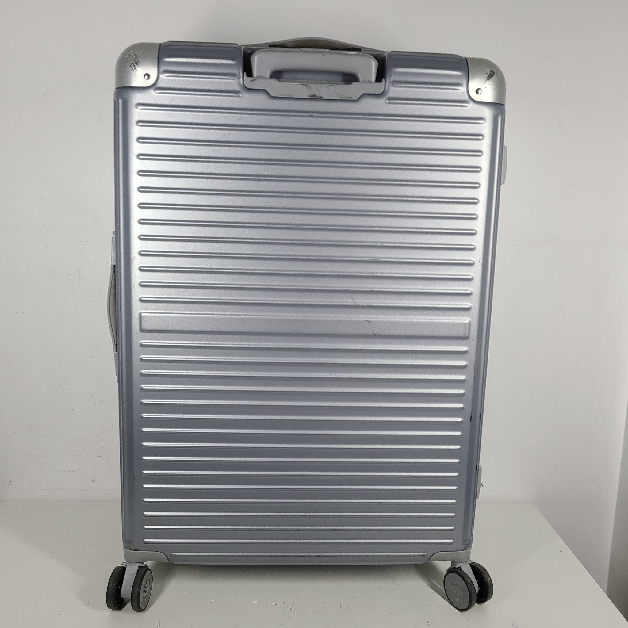Heys 30" Cruze Spinner Luggage Hardside Lightweight Expandable TSA Lock Silver