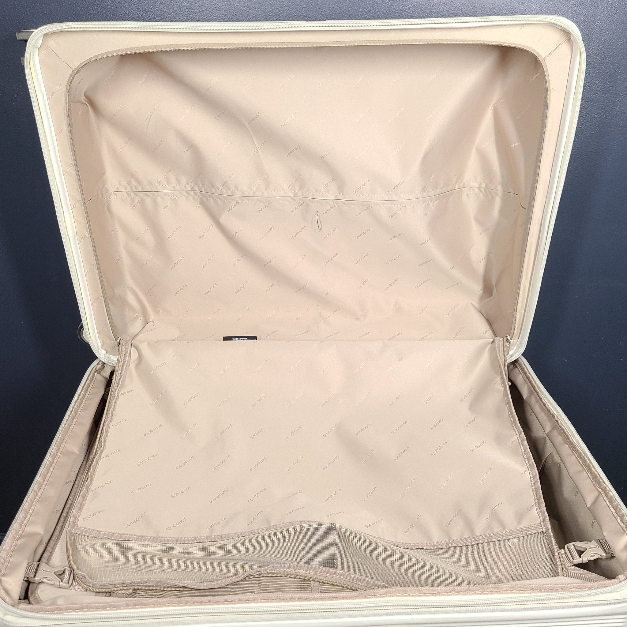 Samsonite Minter 29" Spinner Luxury Suitcase Hardside Lightweight TSA Lock Ivory