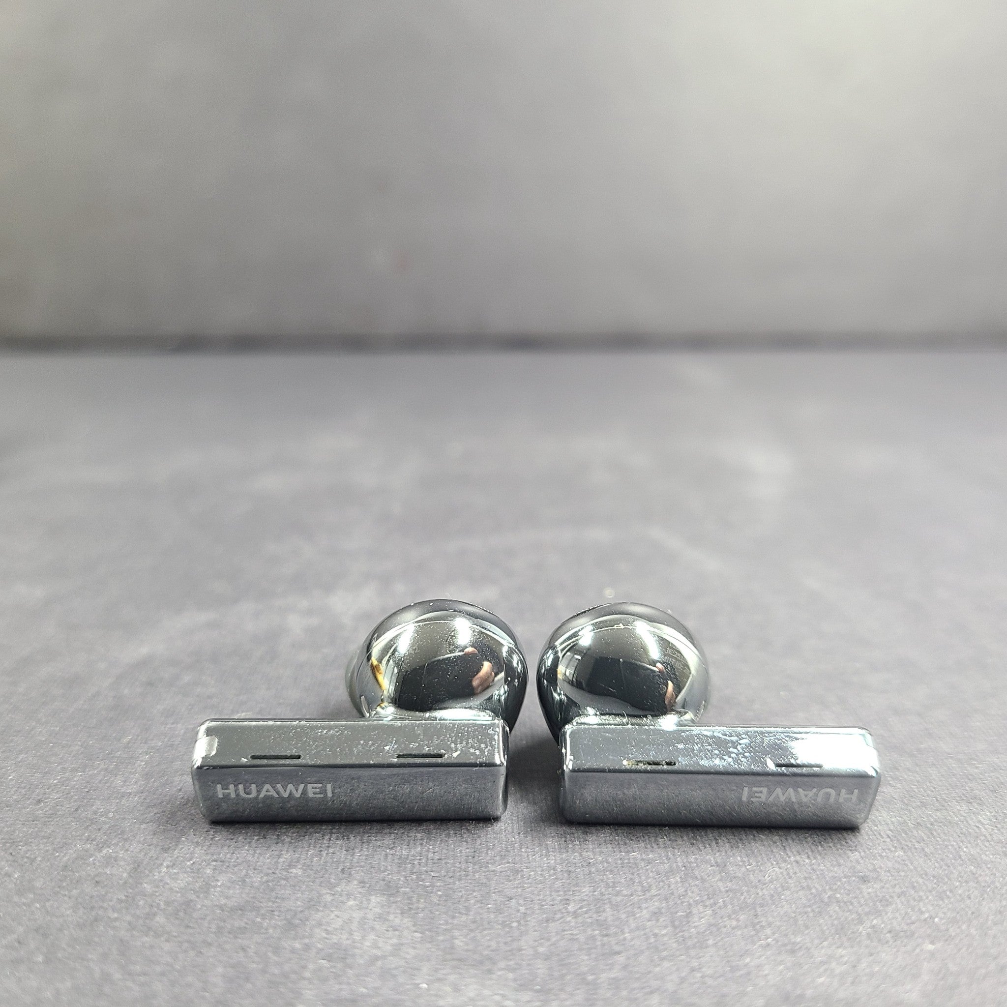 Huawei FreeBuds Pro Silver Bluetooth ANC Bone Sensor Earphone T0003C MINT!!!