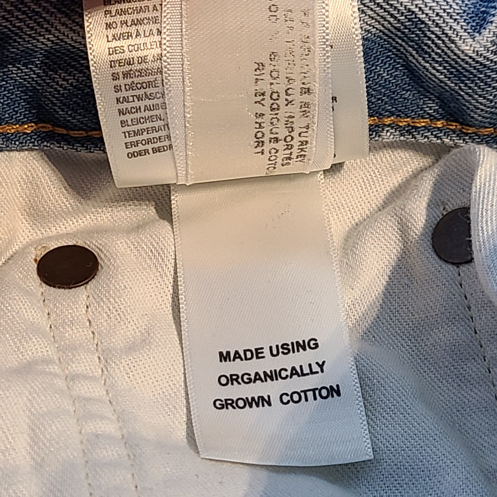 Agolde Women's Riley Shorts Jeans Groove Light Blue A9012B-1206 Sz 25