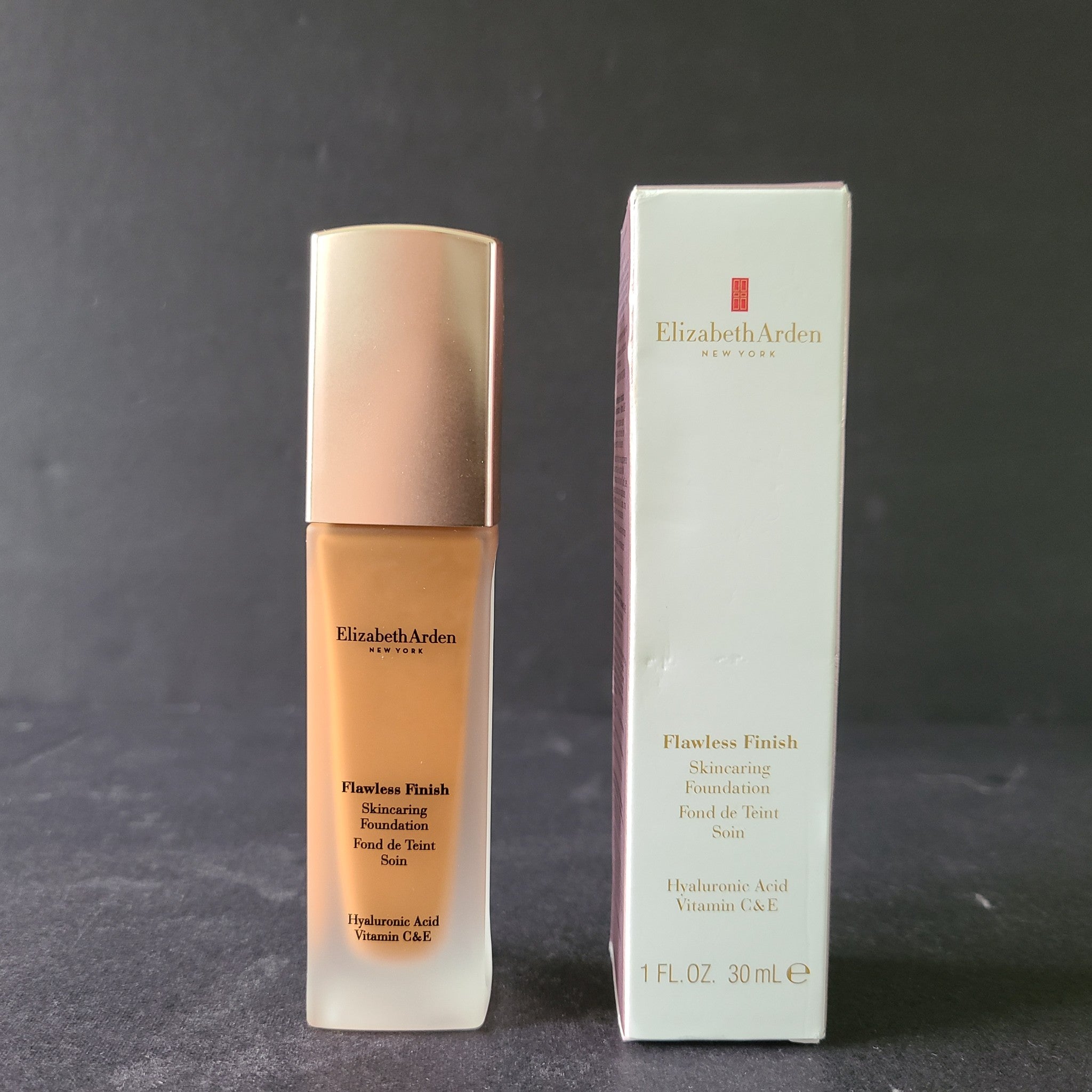 Elizabeth Arden Flawless Finish Skincaring Foundation 500W Hyaluronic 1 oz NIB