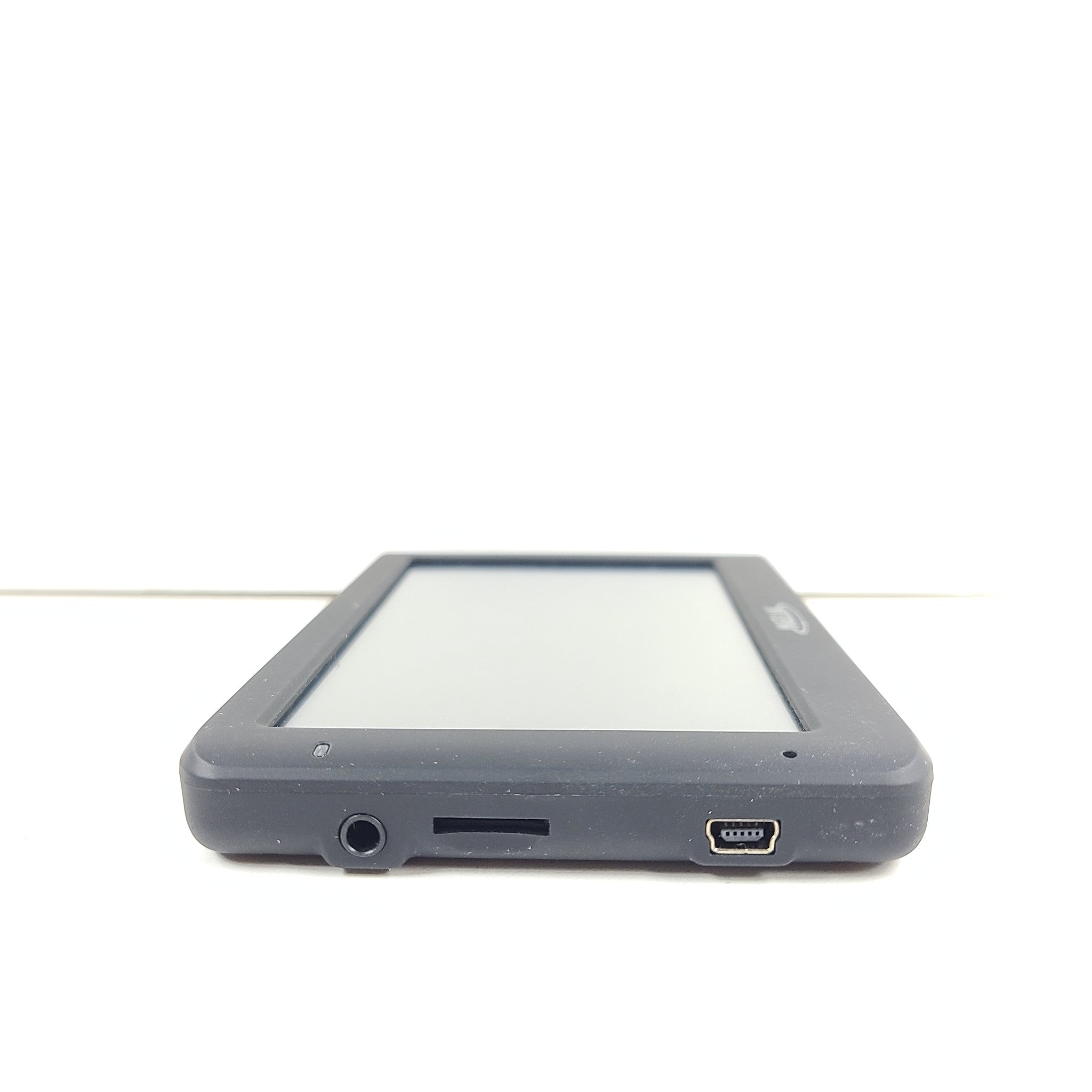 Magellan N509M-5000 Black 5 Volt 2A Touch Screen Car GPS Navigation System