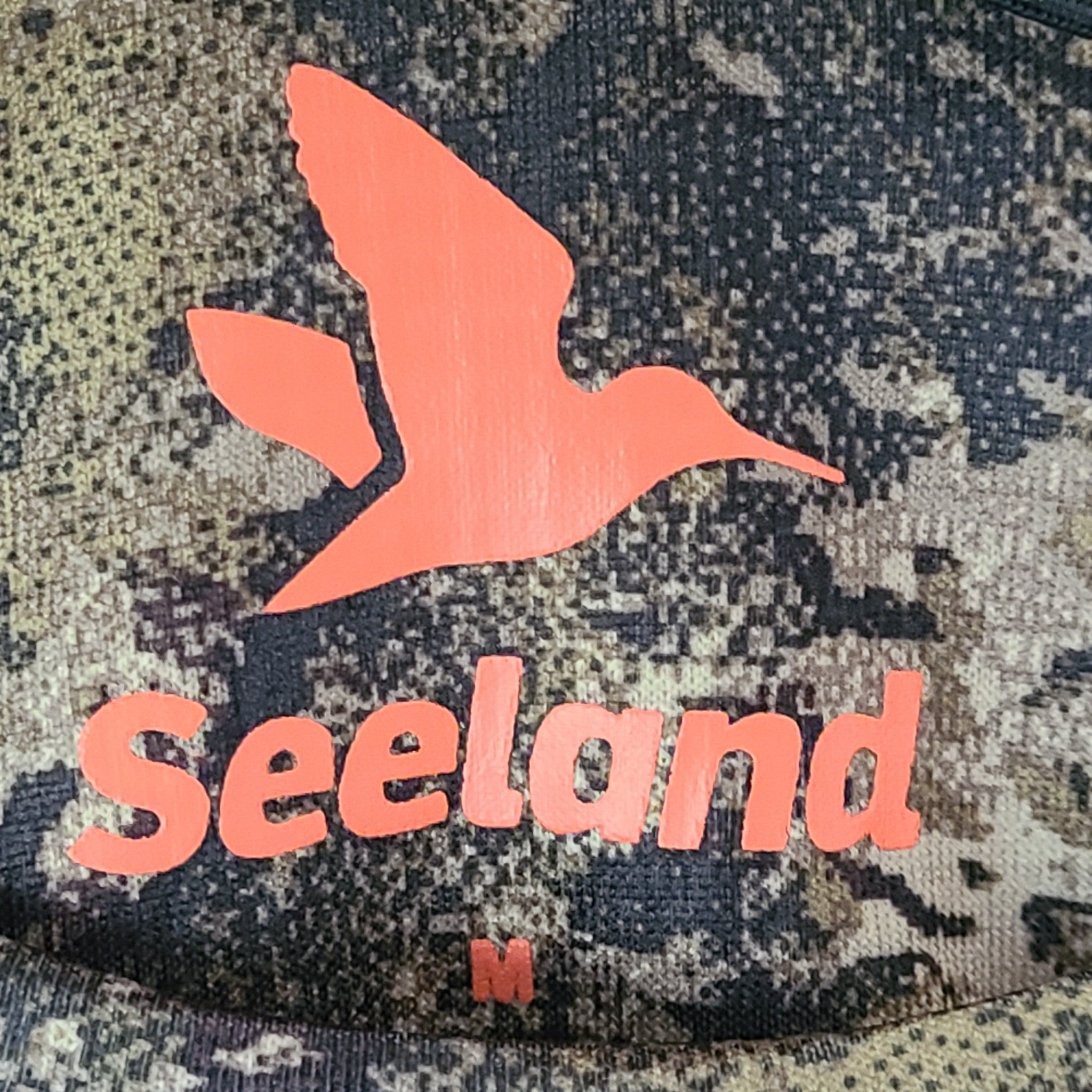 Seeland Long Sleeve Shirt Active Camo Stretchy and Camouflaged Sz M