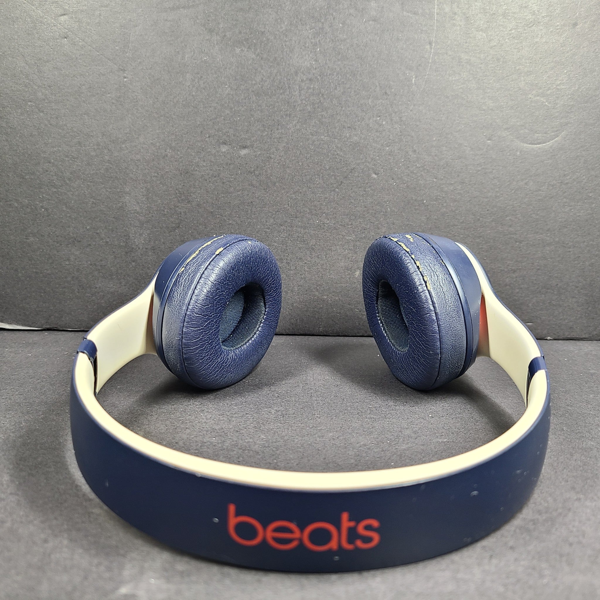 Beats by Dr. Dre Solo3 Club Collection Wireless Headphones A1796 Club Navy READ