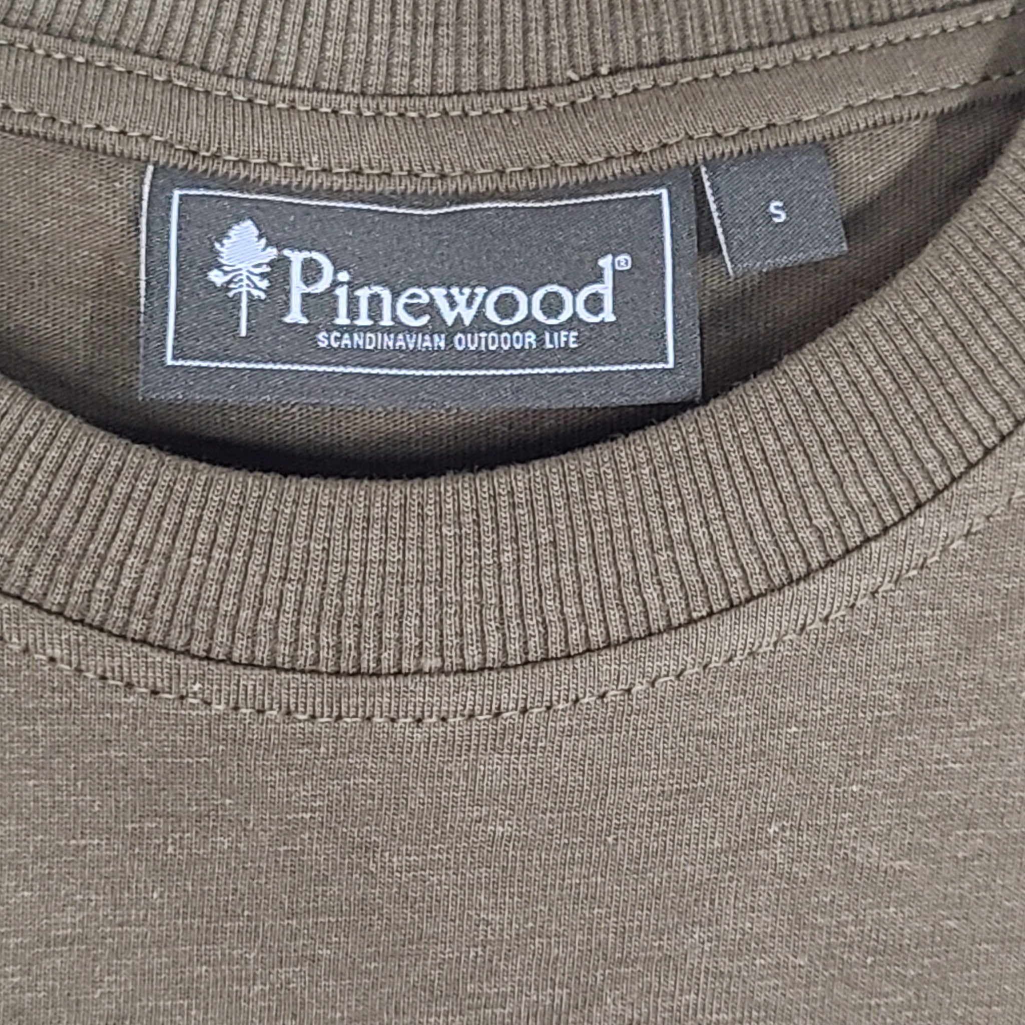 Pinewood Men's Red Deer Suede Brown T-Shirt 100% Cotton Sz. S