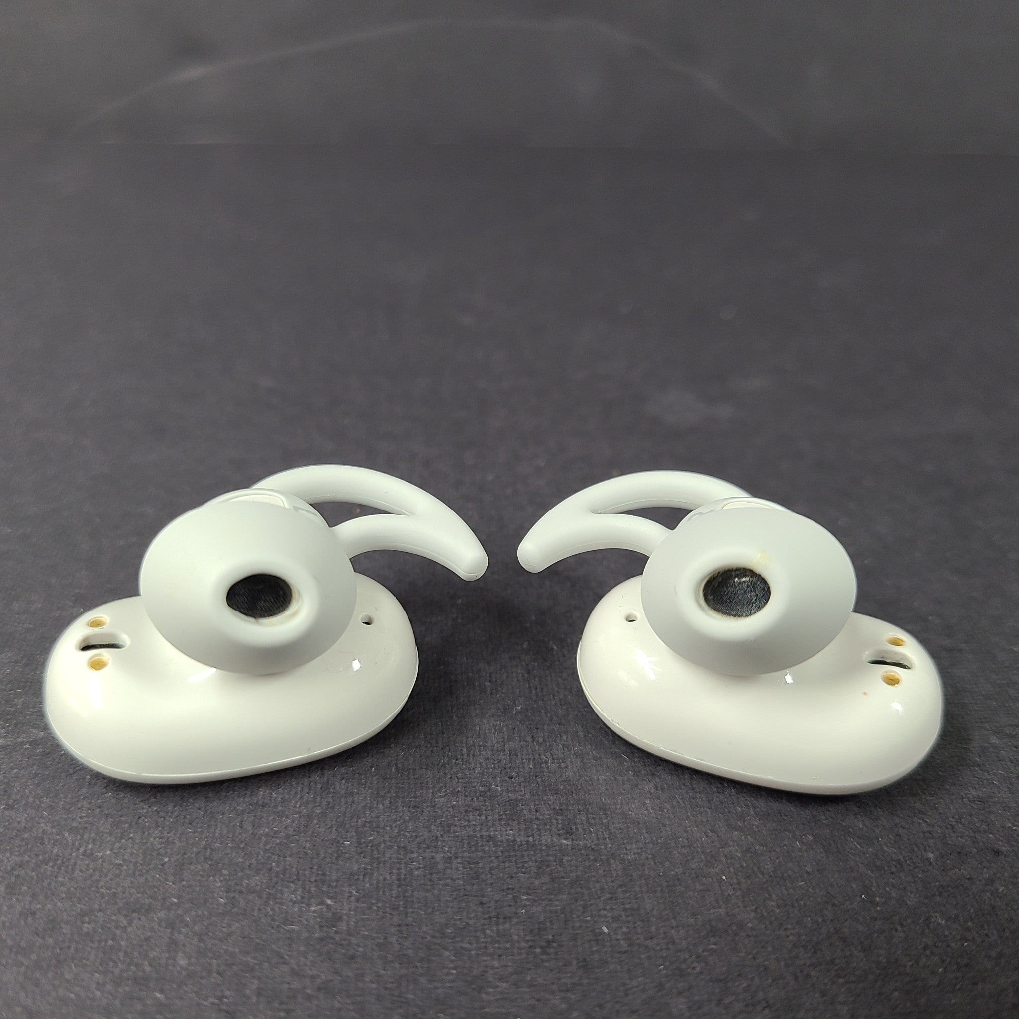 Bose QuietComfort Noise Cancelling True Wireless Earbuds w/ Case 429708 - White
