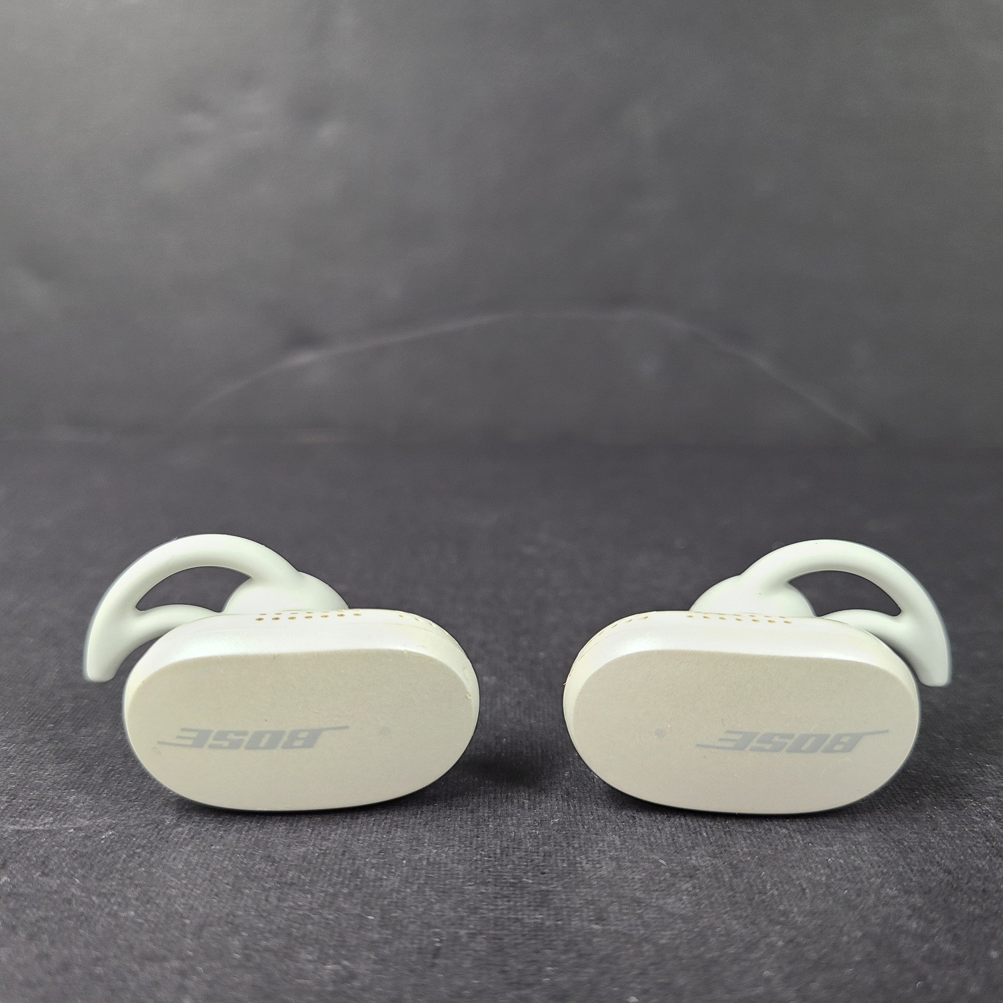 Bose QuietComfort Noise Cancelling True Wireless Earbuds w/ Case 429708 - White