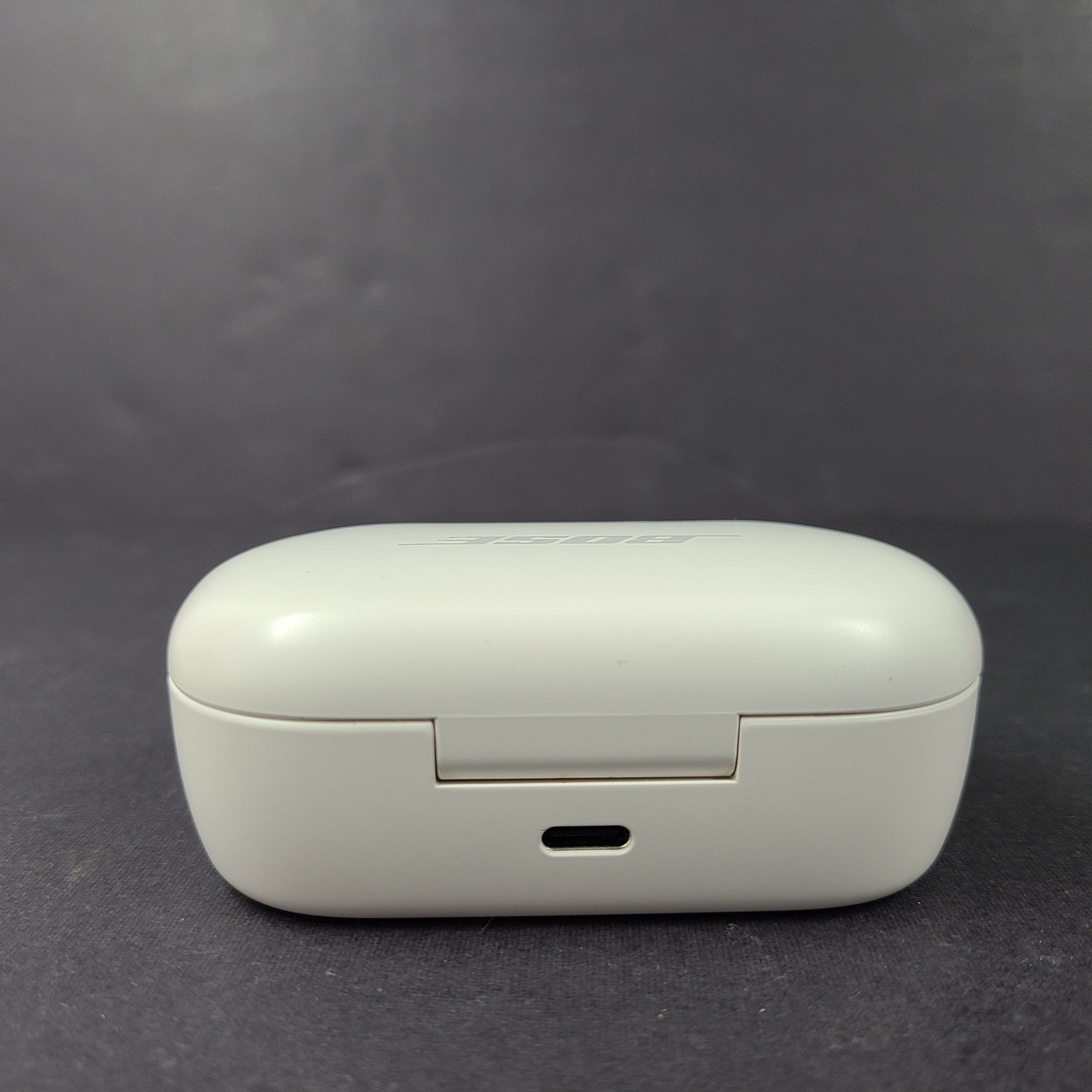 Bose QuietComfort Noise Cancelling True Wireless Earbuds w/ Case 429708 - White