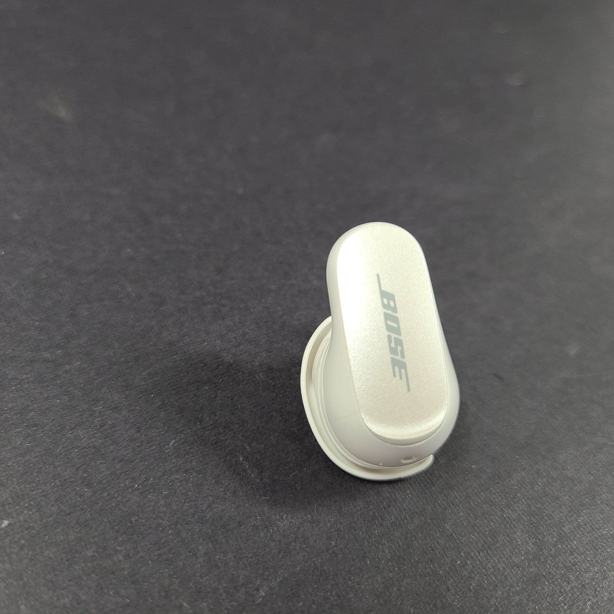 Bose QuietComfort ii Noise Cancelling LEFT SIDE ONLY True Wireless - White READ