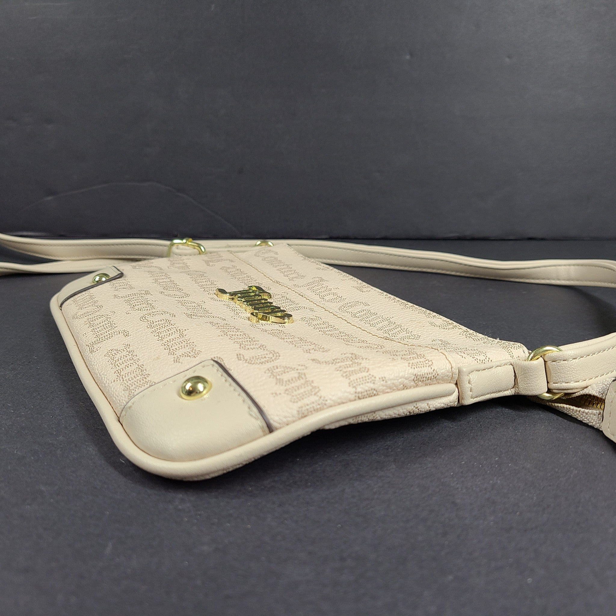 Juicy Couture Women's Faux Leather Allover Logo Crossbody Bag L88903 Beige