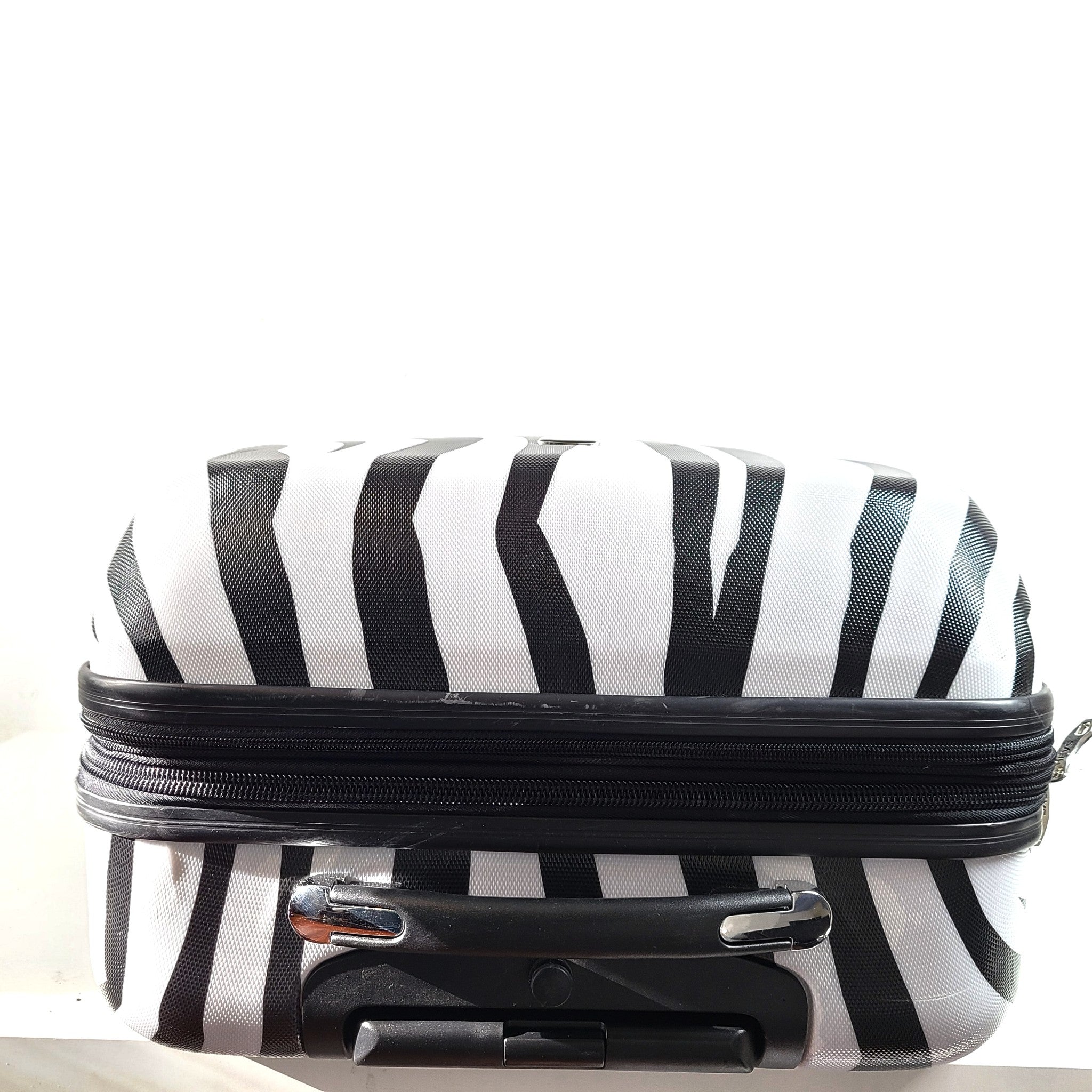 Heys 26" Spinner Luggage Hardside PC Expandable Zebra Print Black White