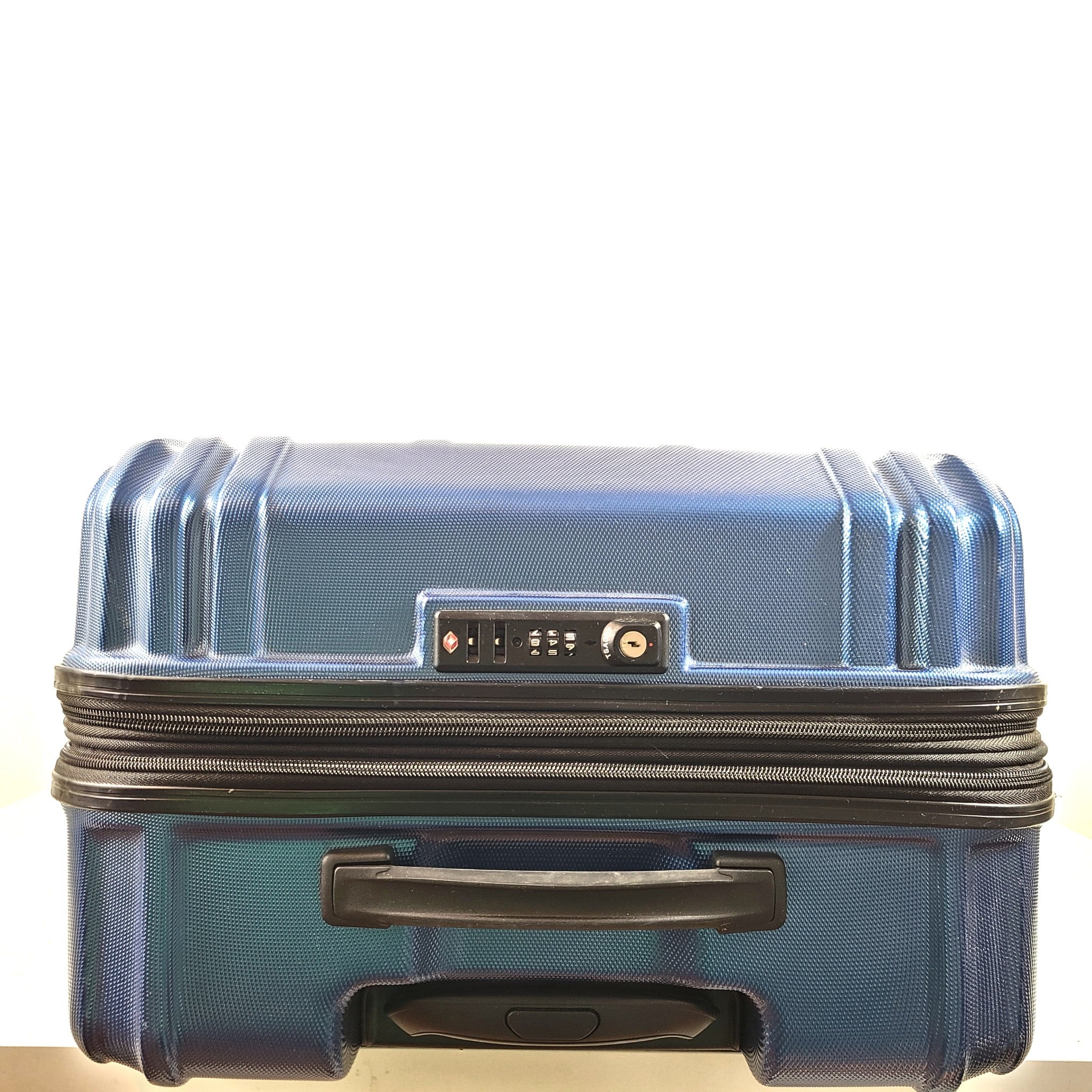Delsey 27" Spinner Luggage Hardside Light Expandable TSA Locking Suitcase Blue