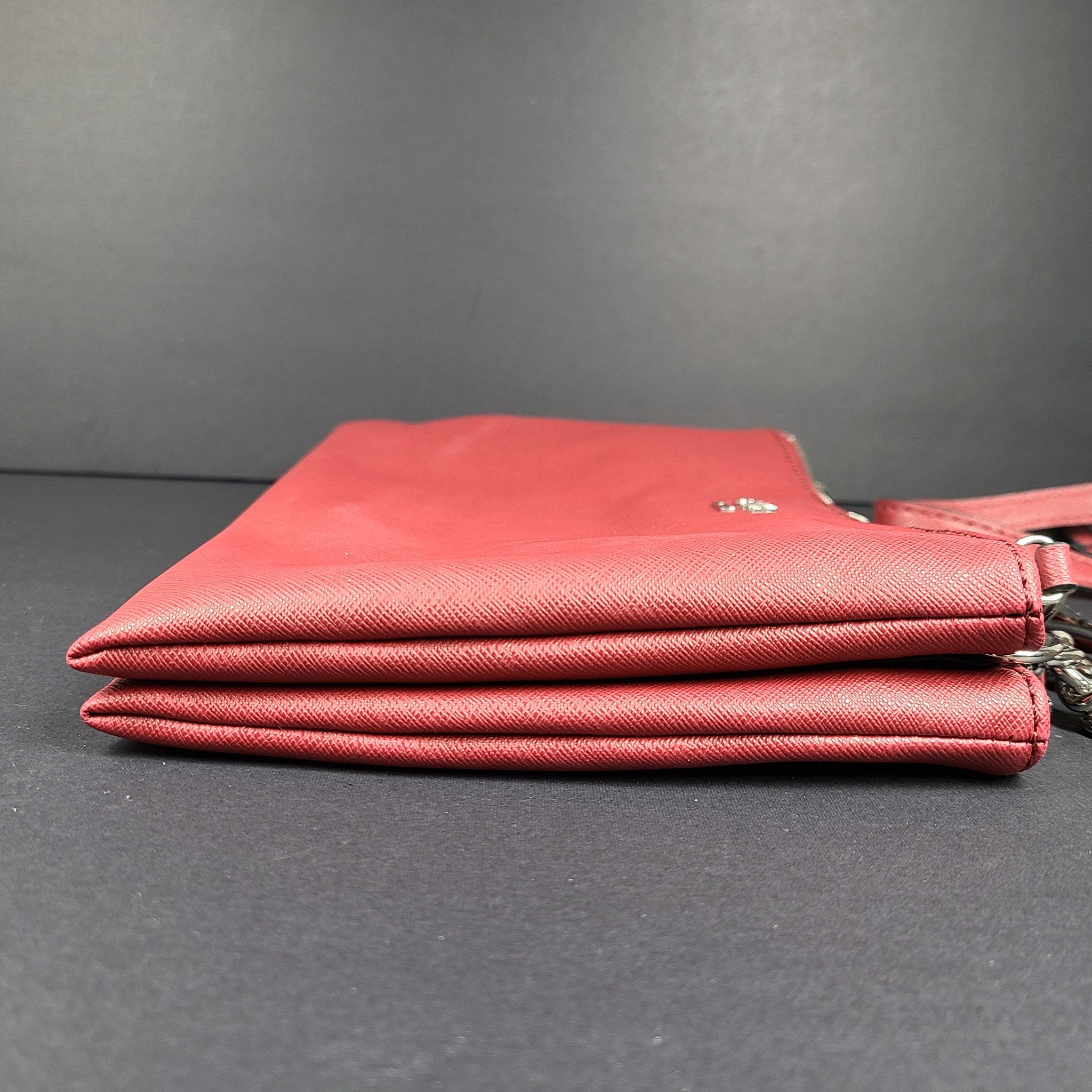 GUESS Kalei Mini Double Zip Crossbody Strap Bag Top-Zip Pockets Cranberry Red